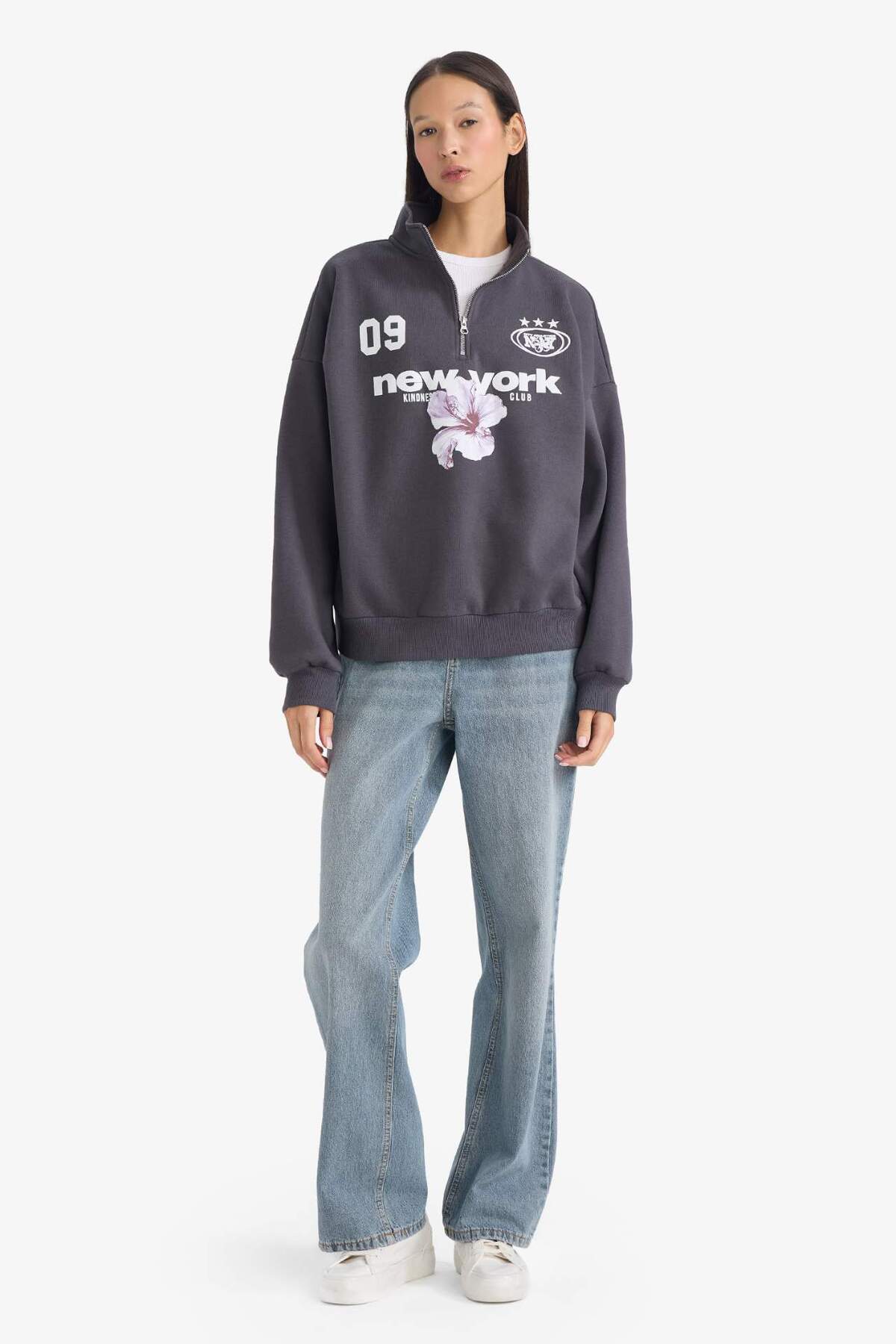 Defacto  Regular Fit Dik Yaka Yarım Fermuarlı Baskılı Sweatshirt G5538AX25WN - Görsel 2