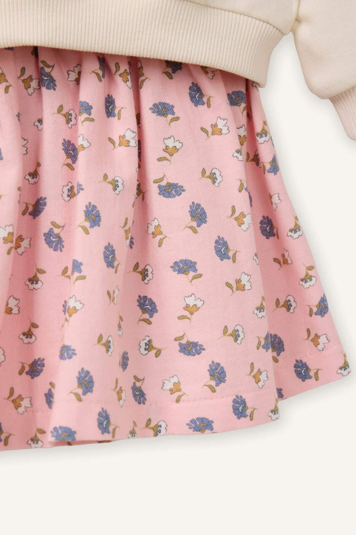 Defacto Sweatshırt Etek 2'li Takım Kız Bebek G8105A526SM fotoğrafı 4 (önizleme)