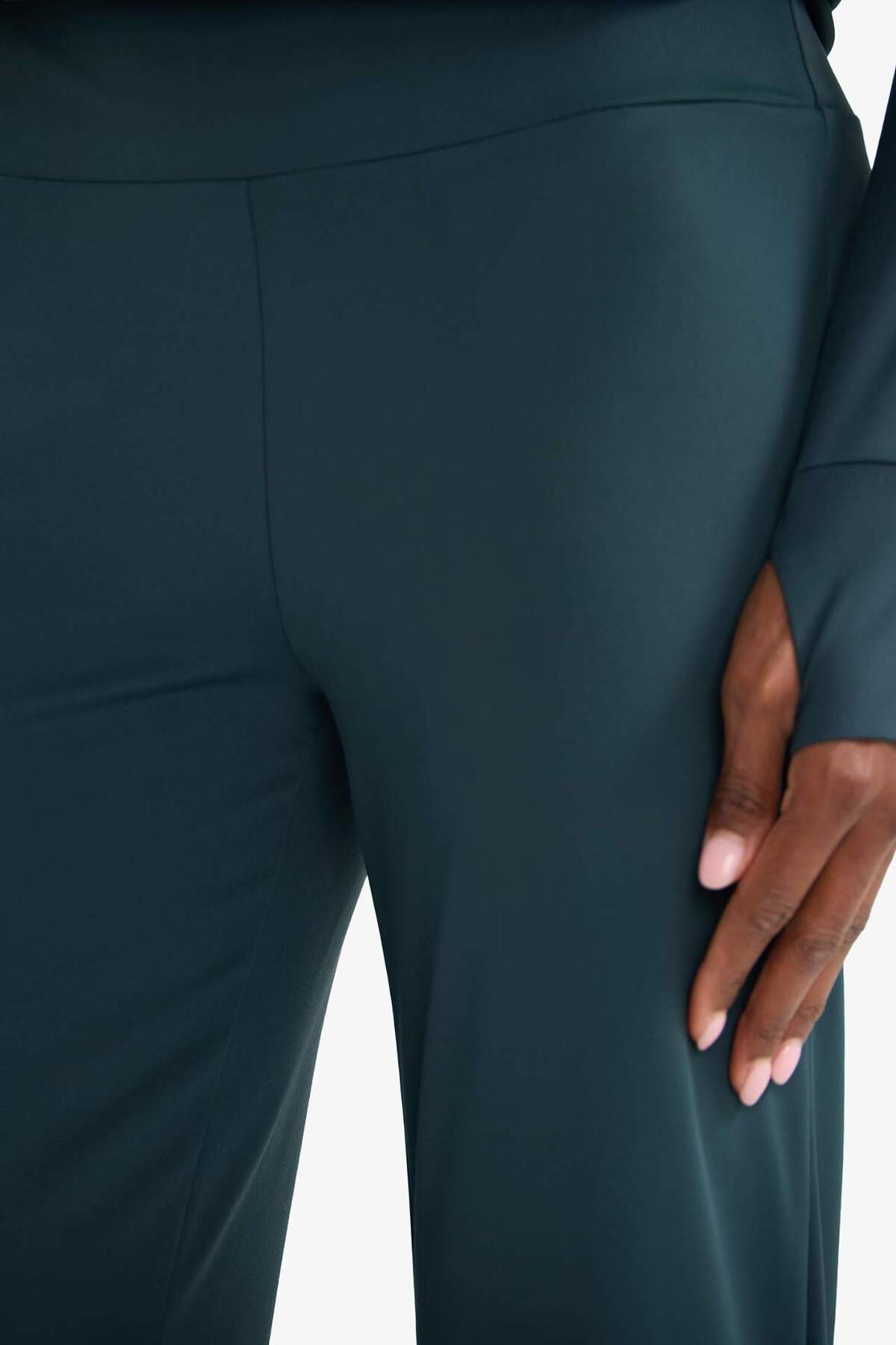 DeFacto Esnek Kumaş Wide Leg Sporcu Pantolon E9556AX26SP görsel 5