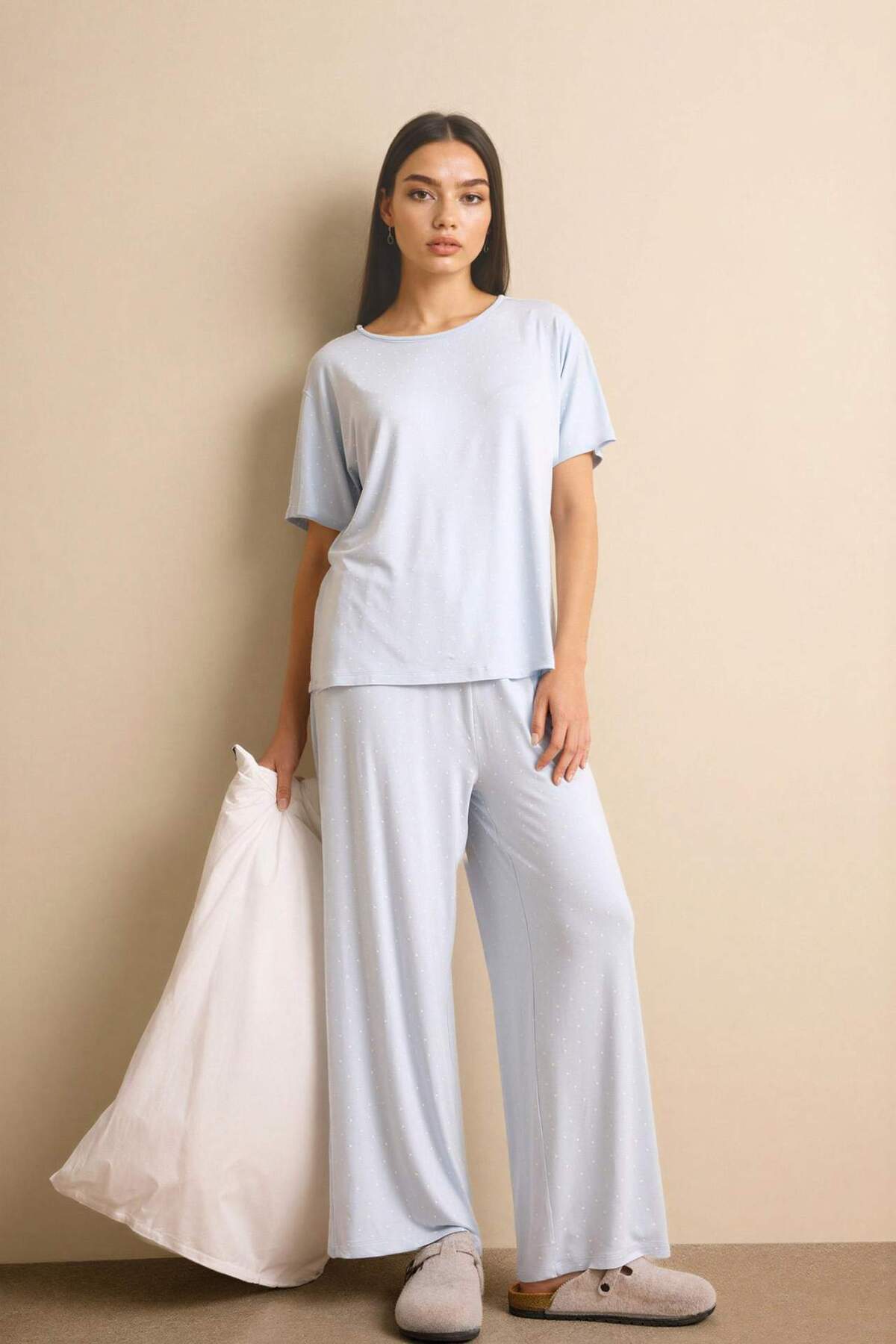DeFacto Pajama Set Short Sleeve Top and Bottom G1983Ax26Sp