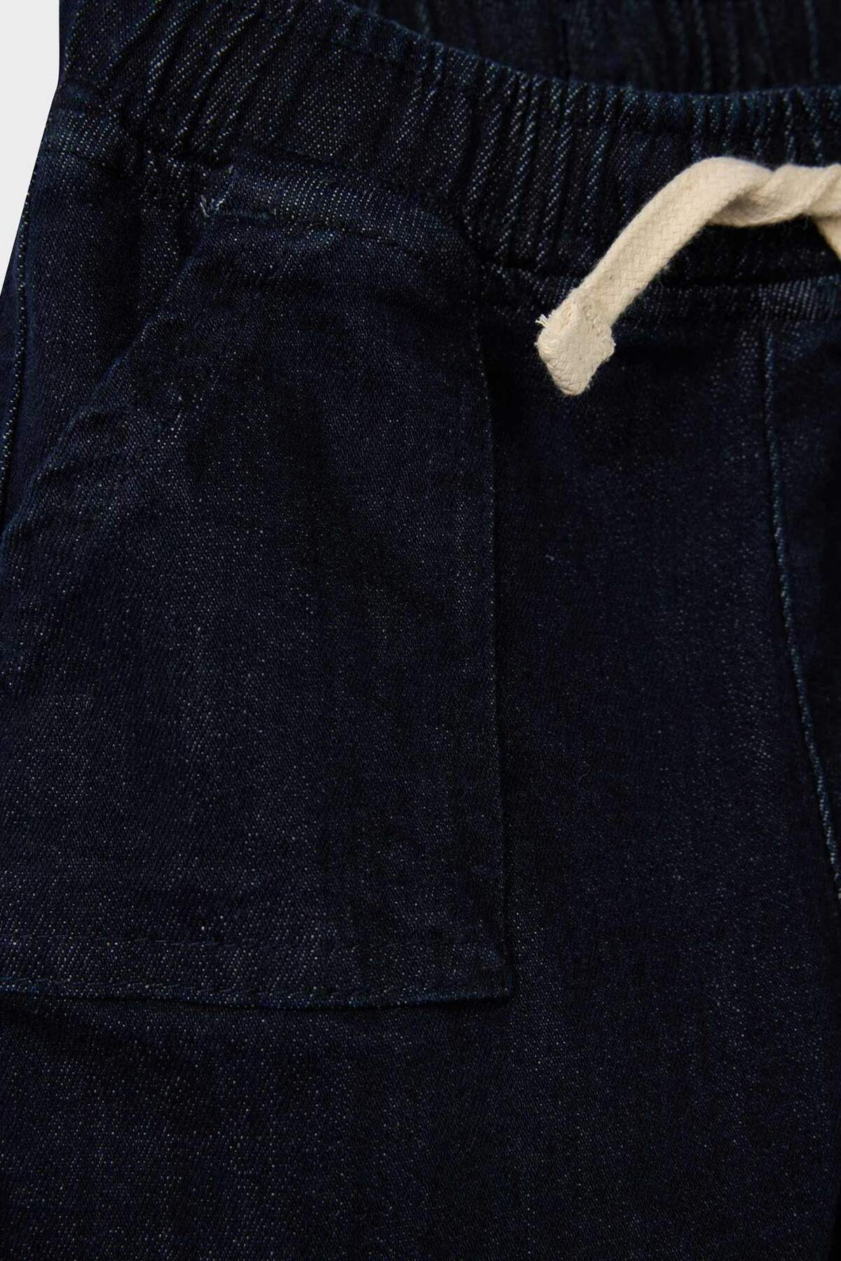 Defacto Balloon Fit Beli Lastikli Düz Paça Jean Pantolon Erkek Bebek G4395A525WN fotoğrafı 3 (önizleme)