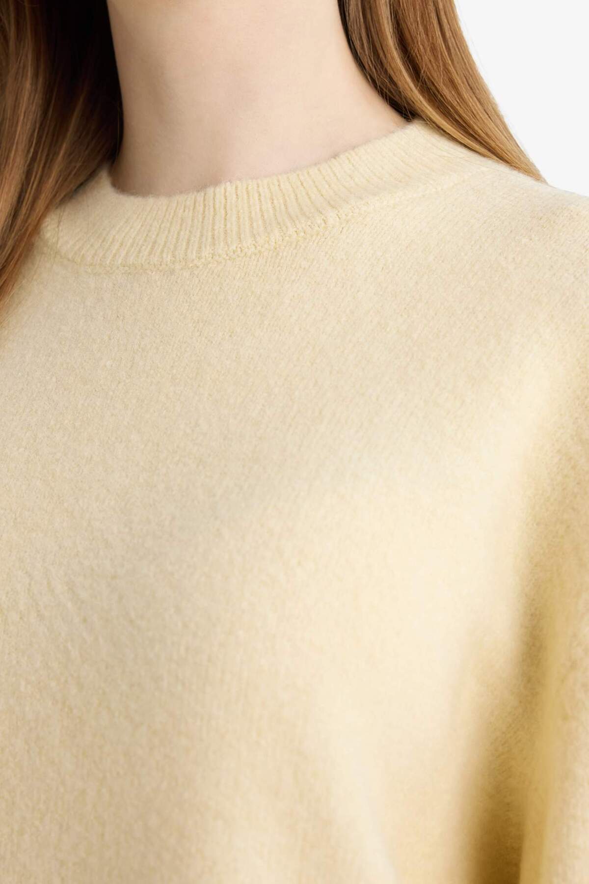 DeFacto Loose Fit Bisiklet Yaka Triko Kazak Tunik G7239AX25CW görsel 4