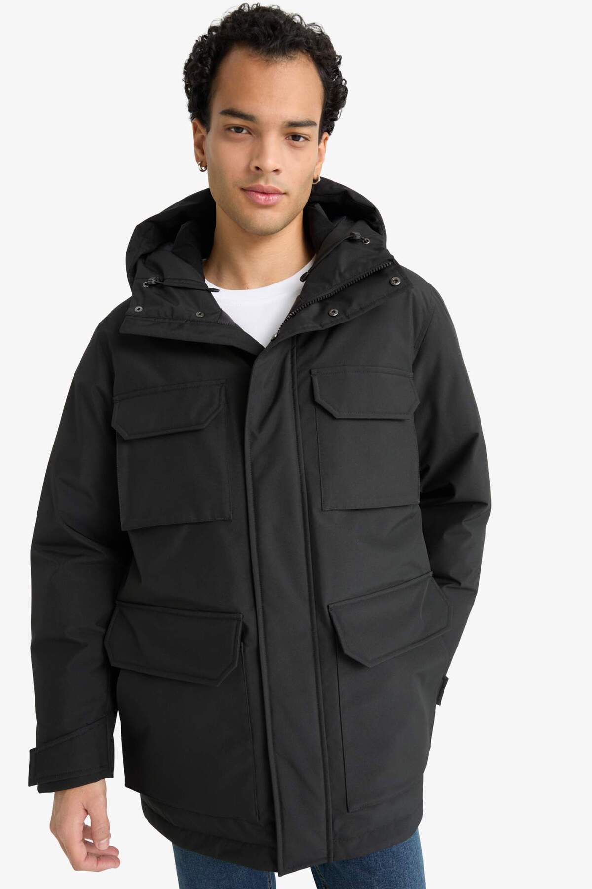 Defacto  Su İtici Regular Fit Kapüşonlu Çift Cepli Fermuarlı Çıtçıtlı Mont F5701AX25WN