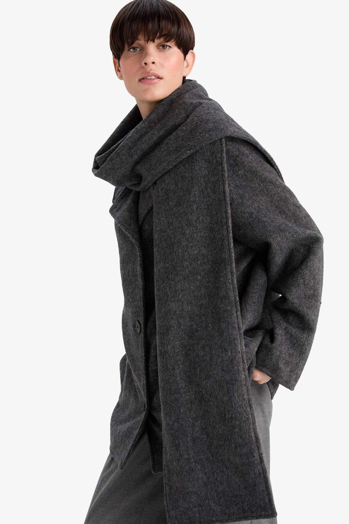 Defacto  Regular Fit Yün Karışımlı Çıkarılabilir Atkılı Kısa Kaşe Kaban F7355AX26SP - Görsel 7