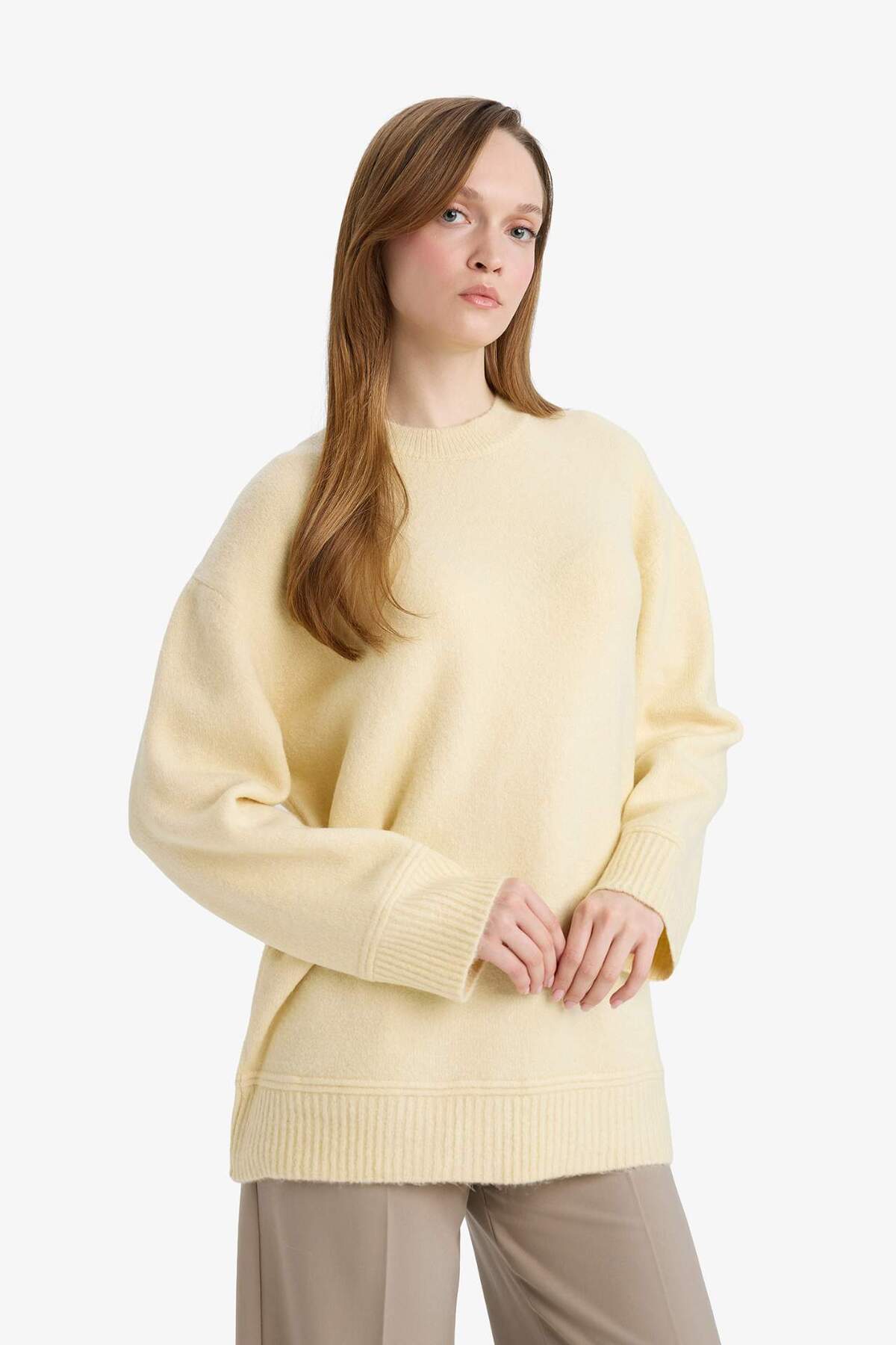 DeFacto Loose Fit Bisiklet Yaka Triko Kazak Tunik G7239AX25CW görsel 3