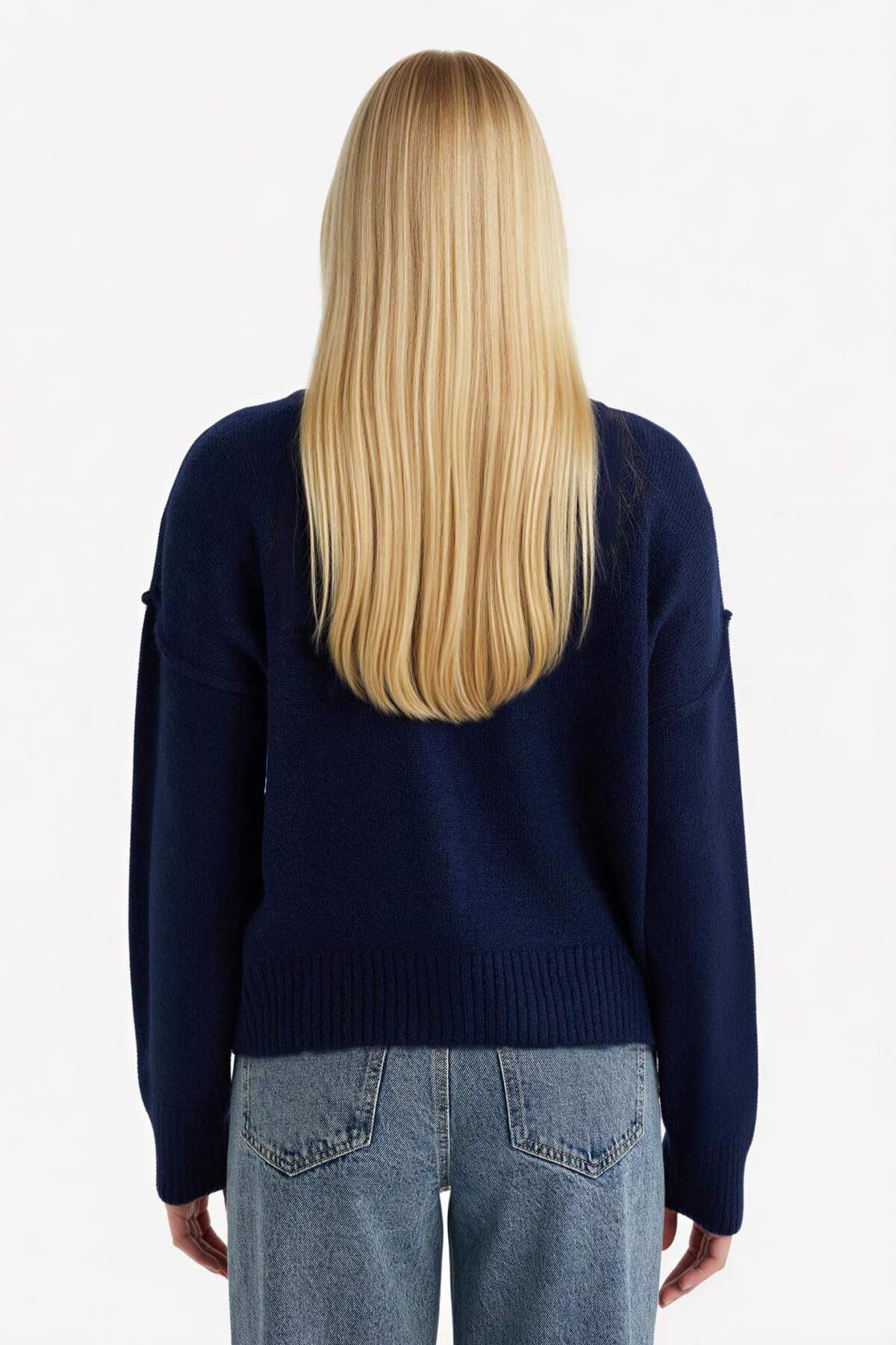 Defacto  Regular Fit Bisiklet Yaka Düğmeli Hırka G5018AX26SP - Görsel 4