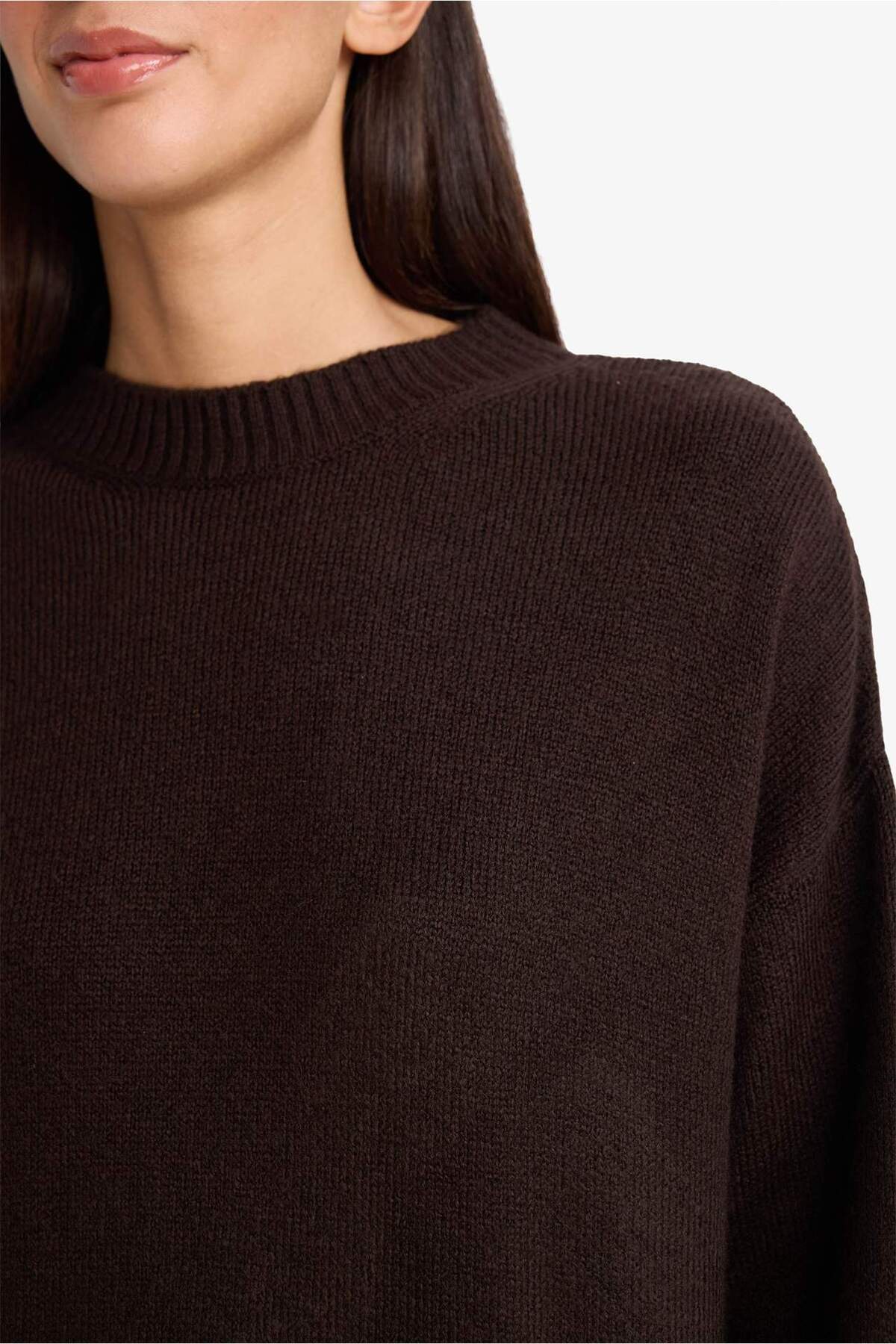 DeFacto Oversize Bisiklet Yaka Düşük Omuzlu Basic Triko Kazak F3895AX26SP görsel 4