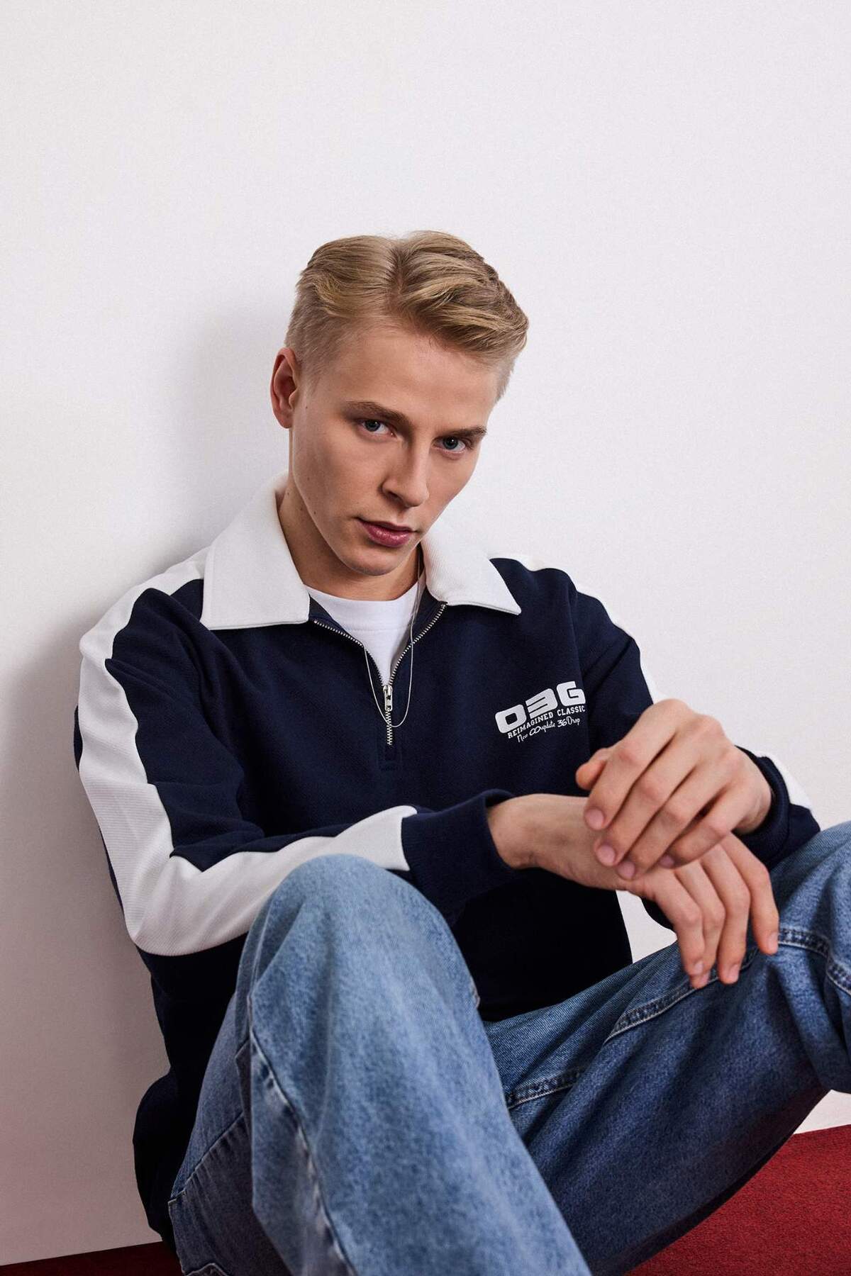 DeFacto Boxy Fit Polo Yaka Yarım Fermuarlı Baskılı Sweatshirt G6474AX25WN görsel 3