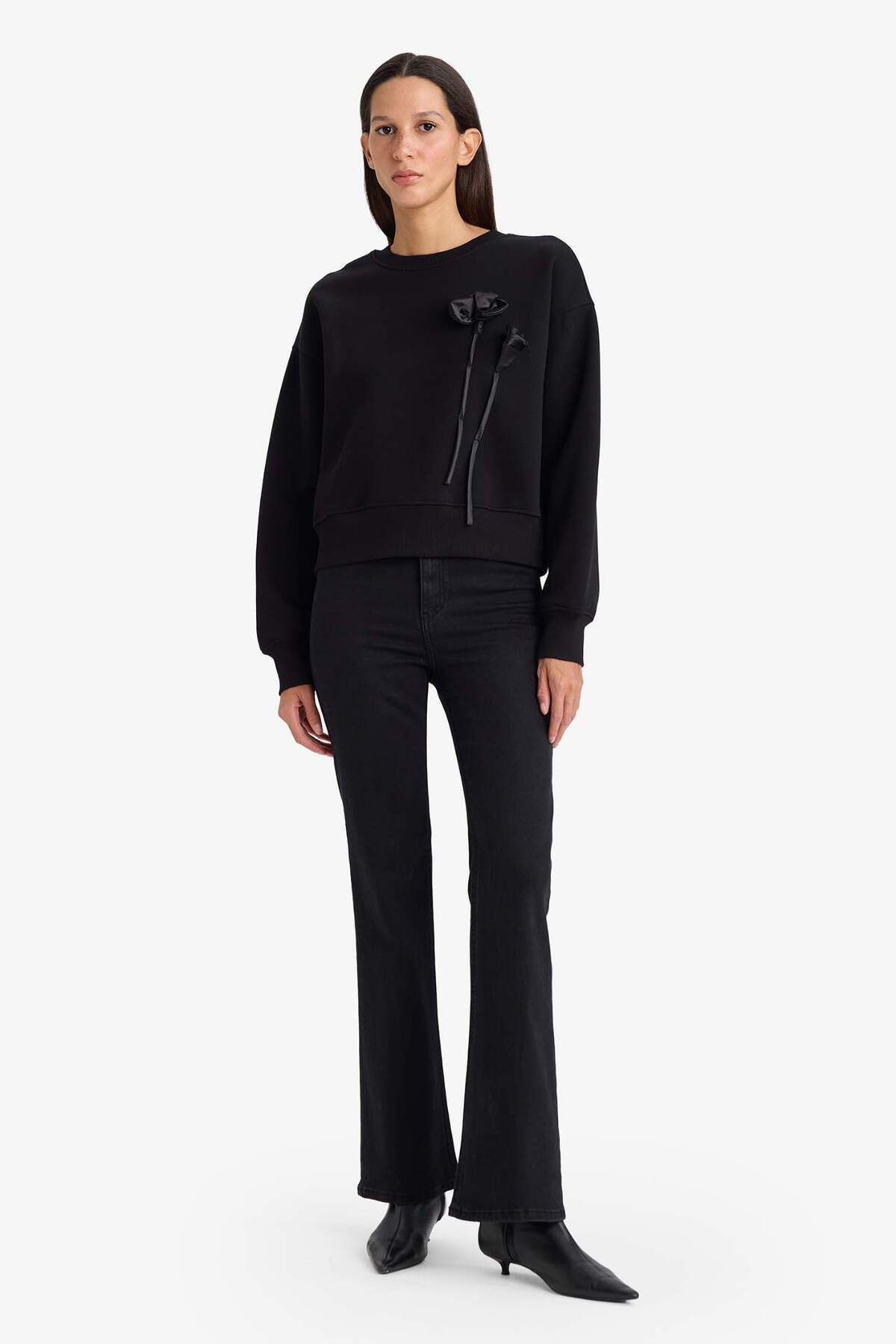 Defacto  Boxy Fit Bisiklet Yaka Aplike Kalın Sweatshirt G7007AX25WN - Görsel 2