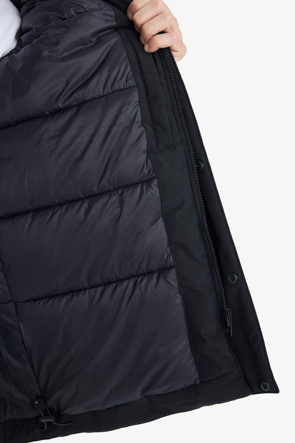 DeFacto REGULAR FIT Su İtici Kapüşonlu Mont E9248AX25WN görsel 5