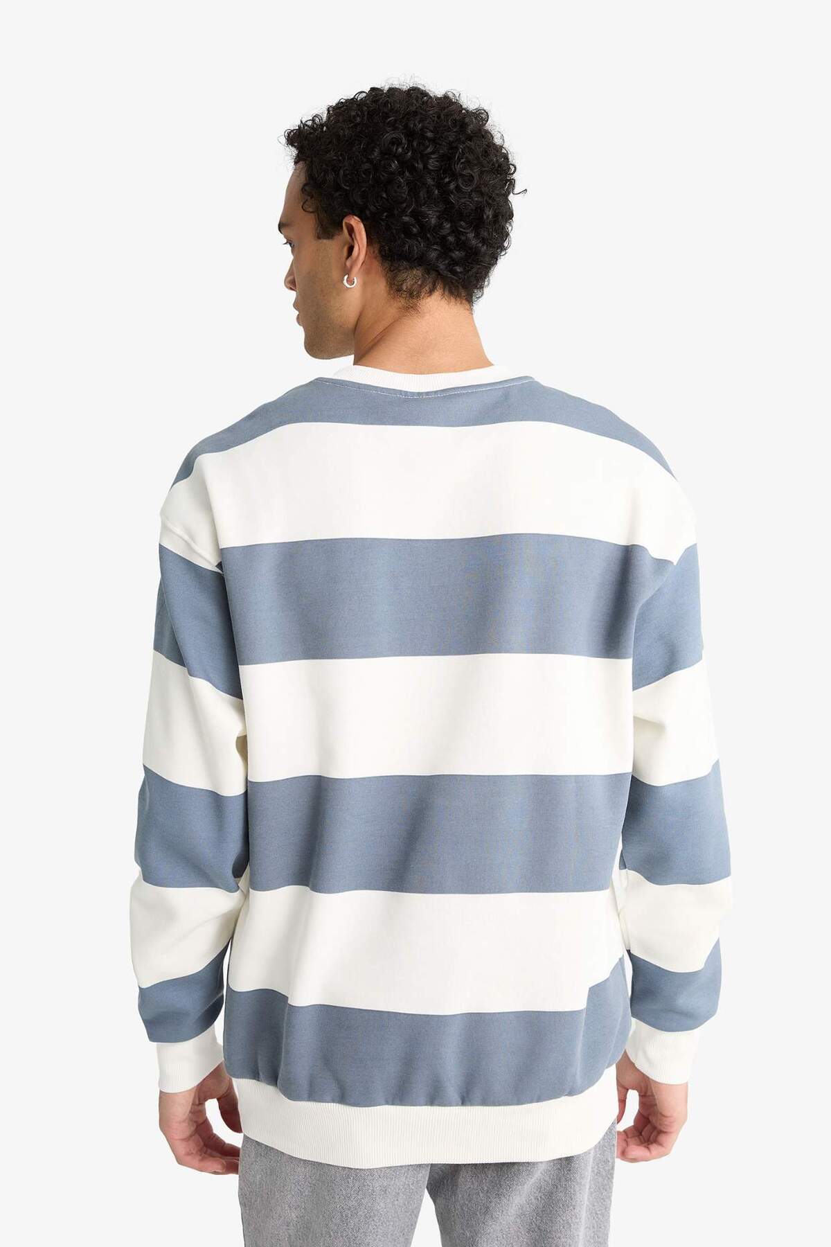 DeFacto Boxy Fit Bisiklet Yaka Çizgili Sweatshirt F4641AX25AU görsel 6