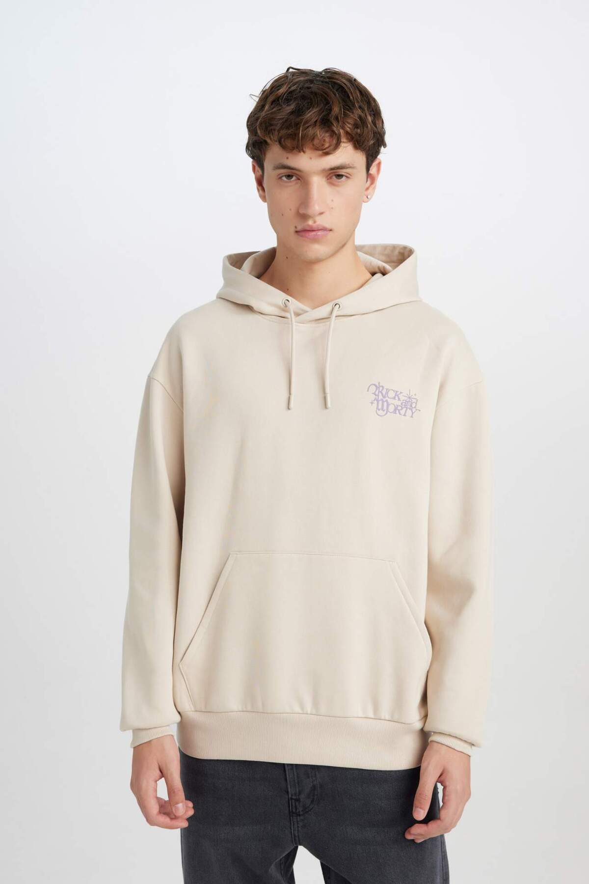 DeFacto Rıck and Morty Boxy Fit Kapüşonlu Baskılı Sweatshirt D6770AX25SP görsel 3