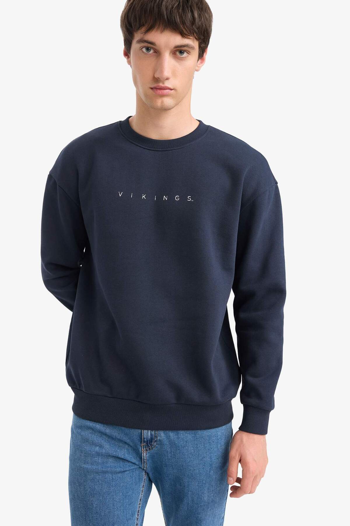Defacto  Vikings Boxy Fit Bisiklet Yaka Sırt Baskılı Sweatshirt E9323AX25AU - Görsel 3