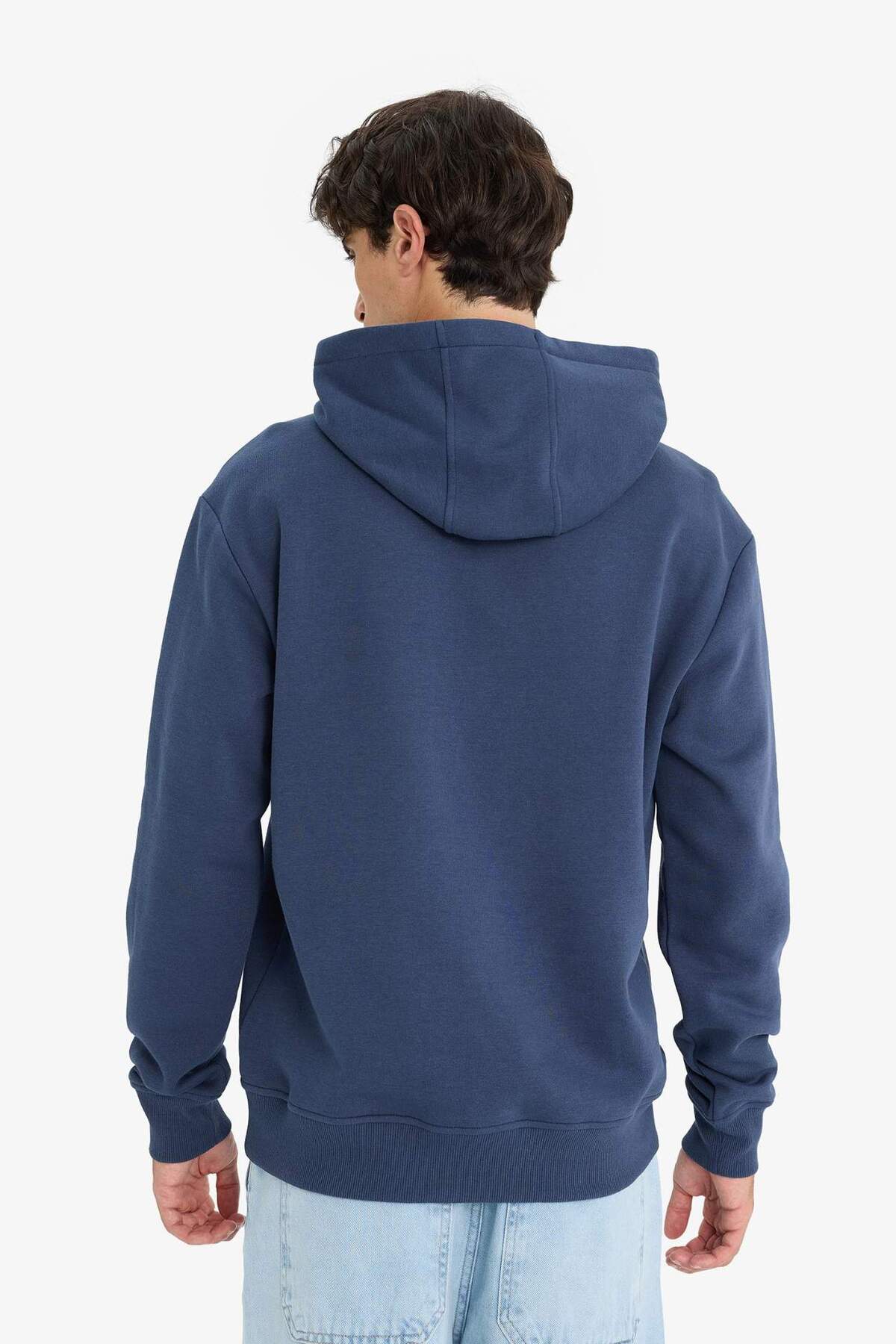 DeFacto Regular Fit Kapüşonlu İçi Yumuşak Tüylü Kanguru Cepli Basic Düz Sweatshirt X8283AZ25AU görsel 6