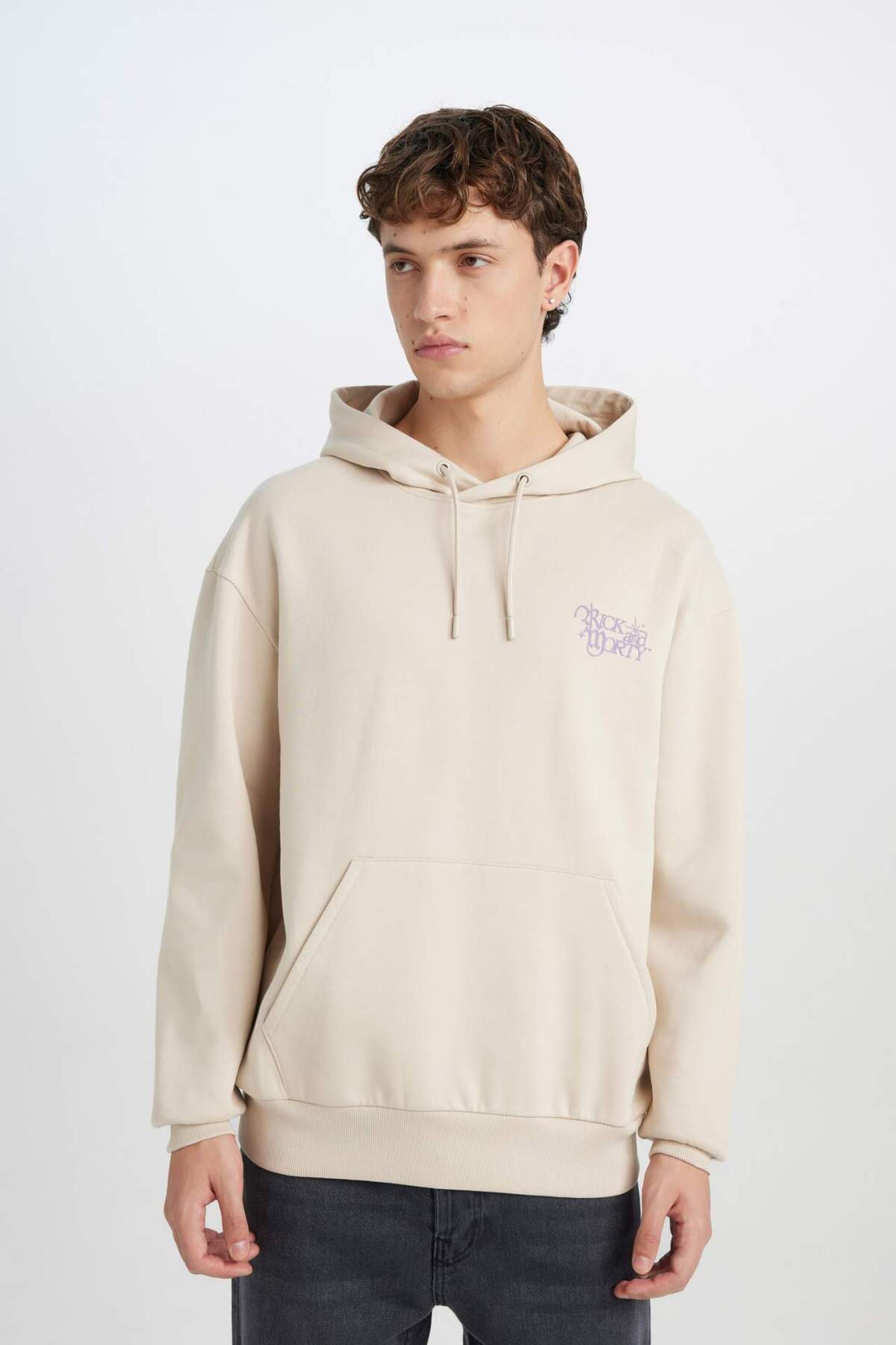 DeFacto Rıck and Morty Boxy Fit Kapüşonlu Baskılı Sweatshirt D6770AX25SP görsel 4