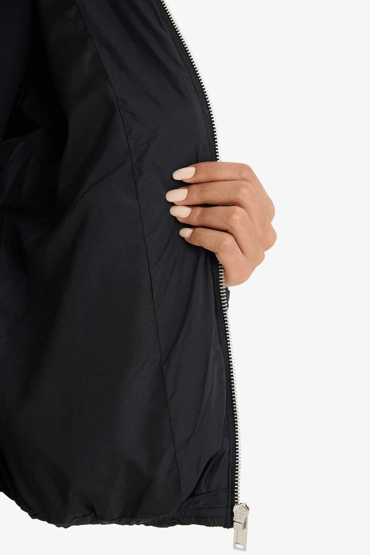 Defacto  Su Geçirmez Regular Fıt Kapüşonlu Mont F2803AX25WN - Görsel 7