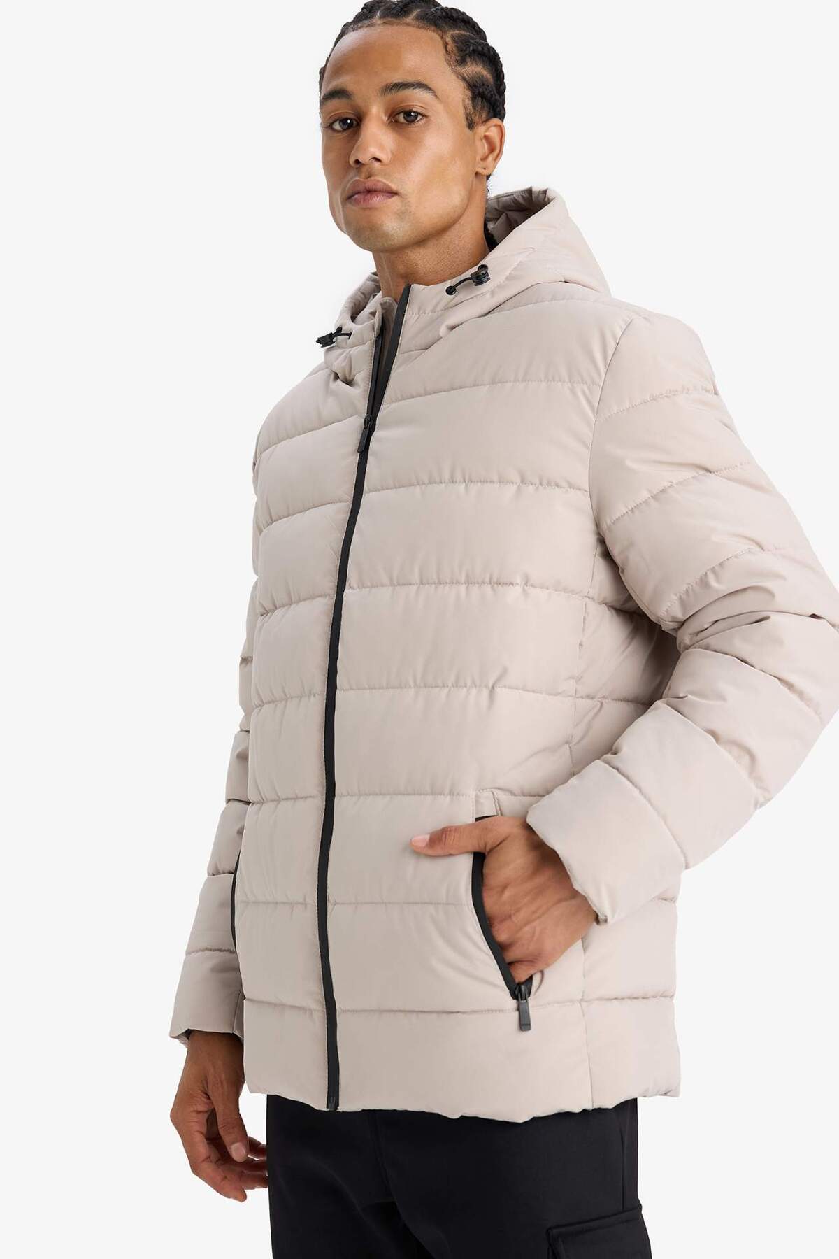 Defacto  Su İtici Slim Fit Dar Kesim Astarlı Kapüşonlu Fermuarlı Cepli Dolgulu Mont R0216AZ25AU - Görsel 3