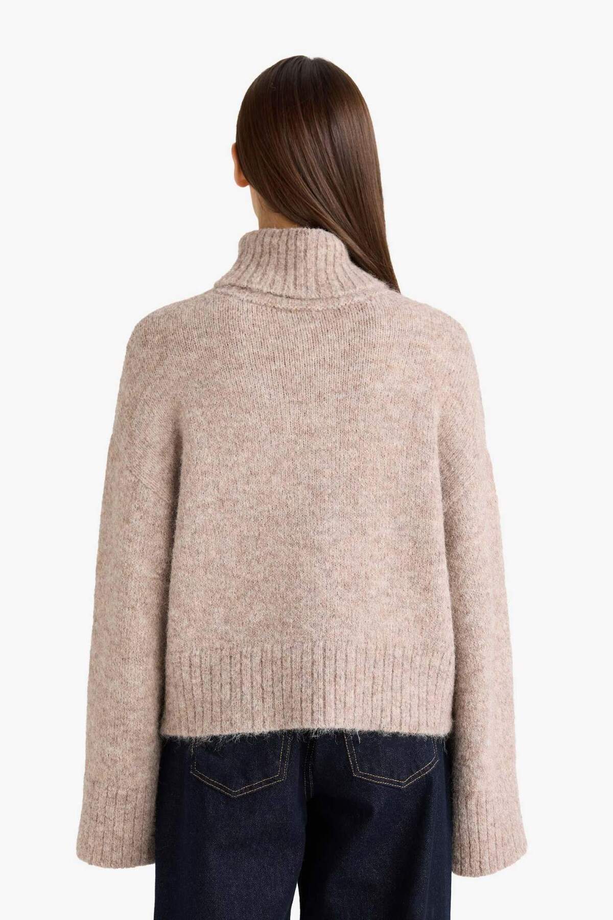 DeFacto Yün Karışımlı Balıkçı Yaka Oversize Fit Triko Kazak F3252AX25WN görsel 6
