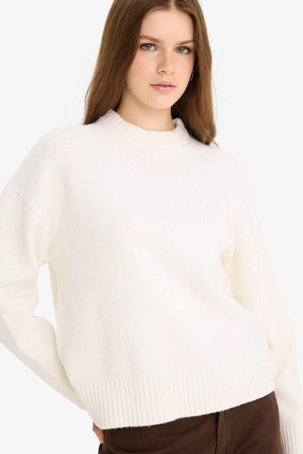 Defacto  Oversize Geniş Kalıp Bisiklet Yaka Triko Kazak R6044AZ25WN