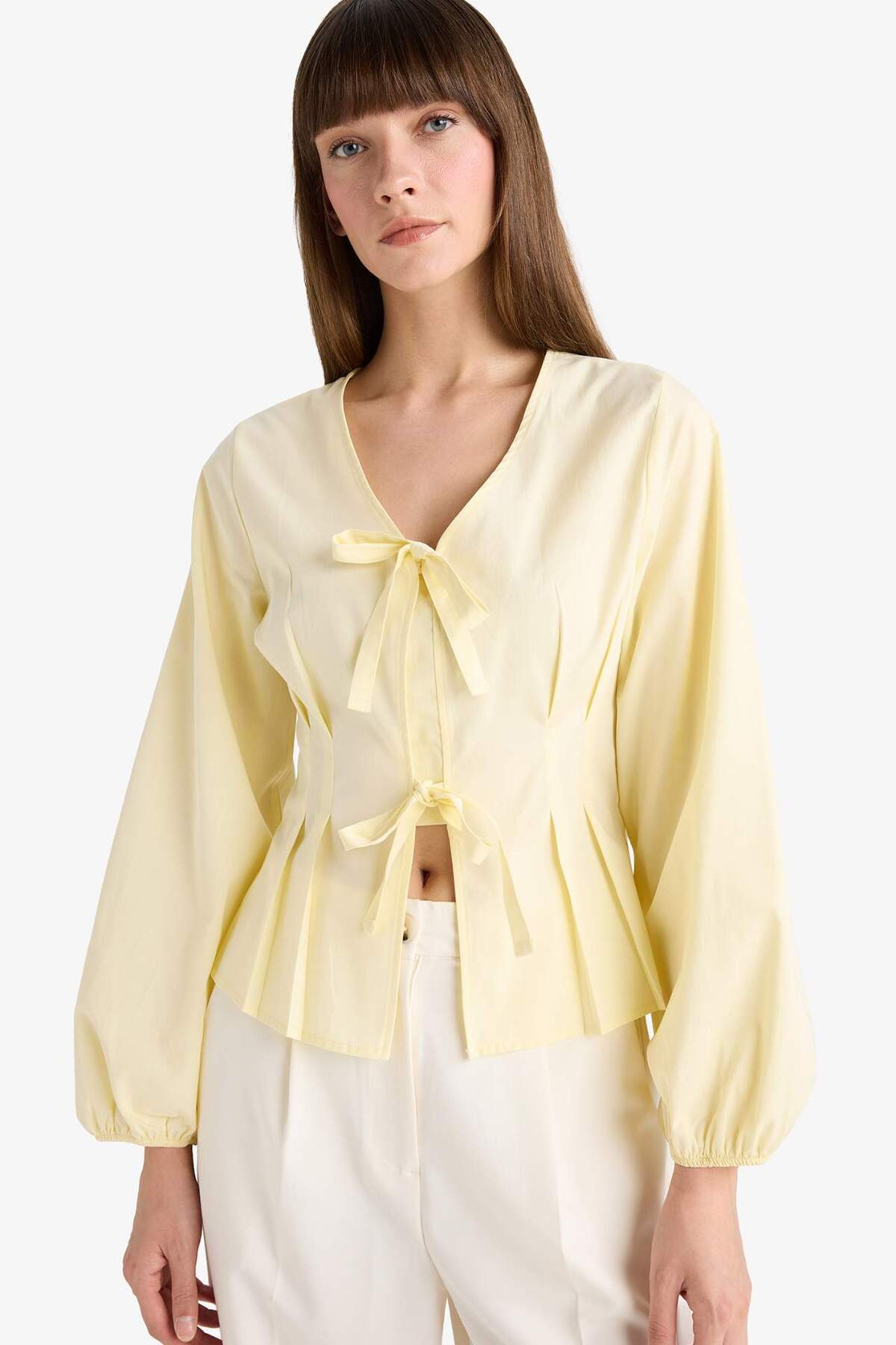 Defacto 100% Cotton Fitted V-Neck Front Tie-Detail Poplin Blouse G2178AX25WN