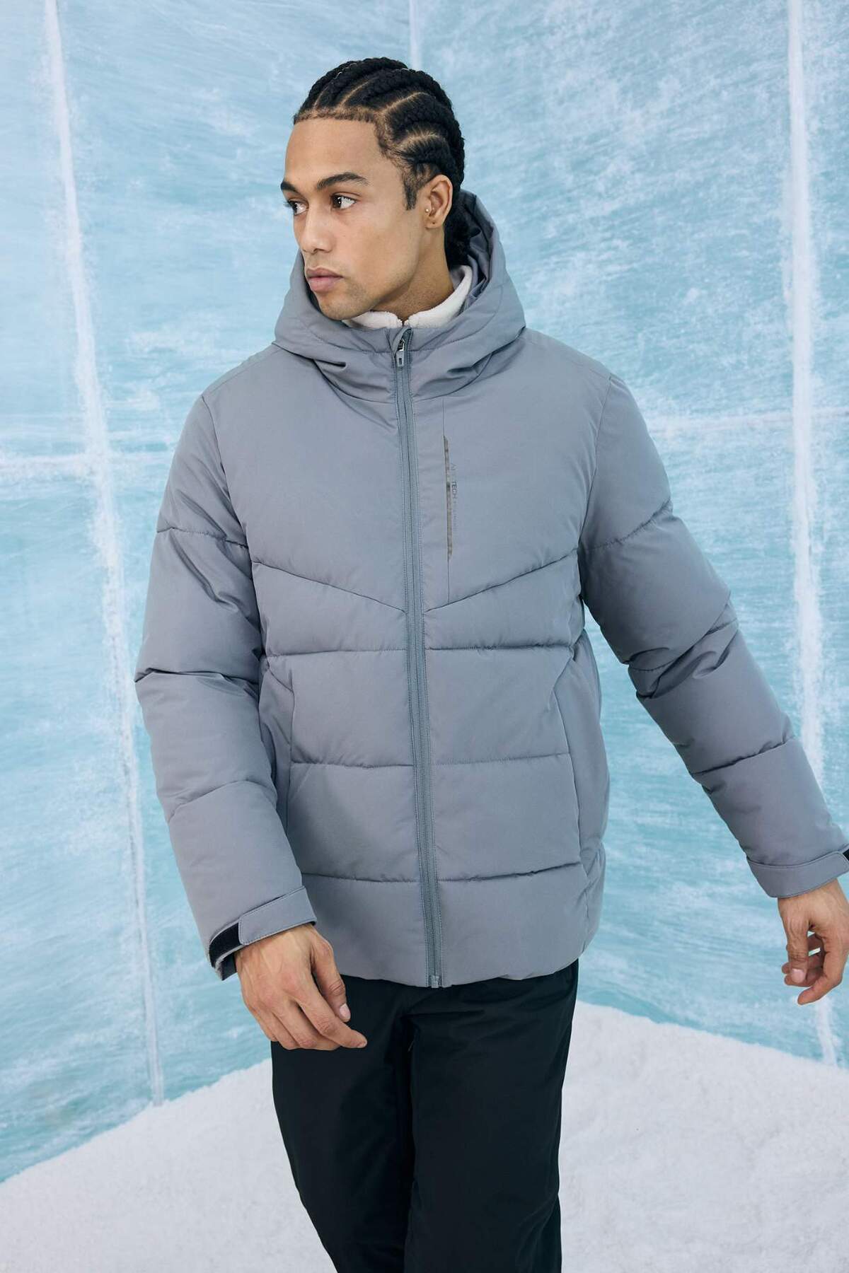 Defacto  Su İtici Rüzgar Geçirmez Regular Fit Kapüşonlu Fermuarlı Cepli Kışlık Mont E9491AX25WN - Görsel 3