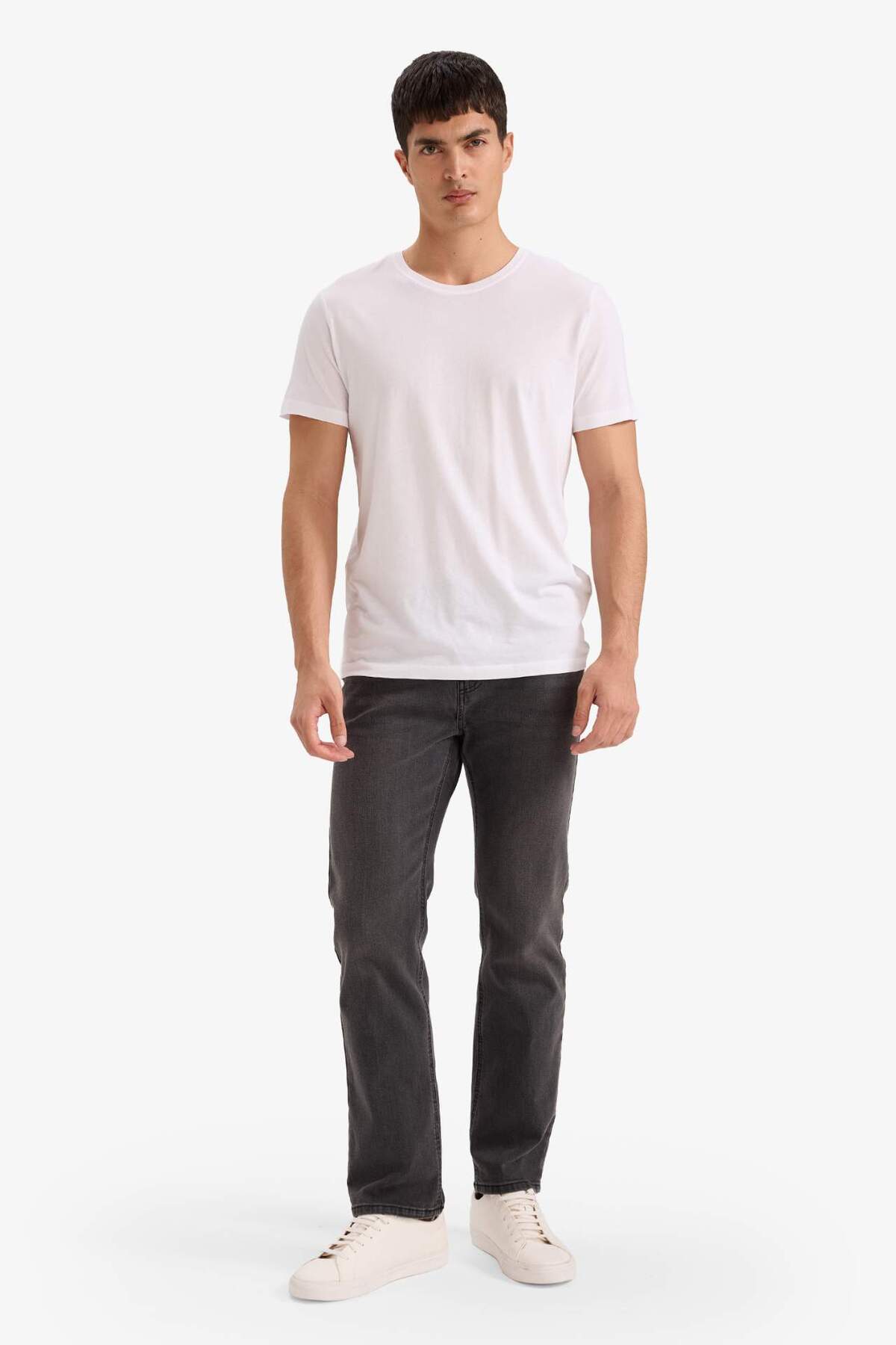 Defacto  Sergio Regular Fit Normal Kalıp Normal Bel Boru Paça Jean Pantolon F6103AX25WN