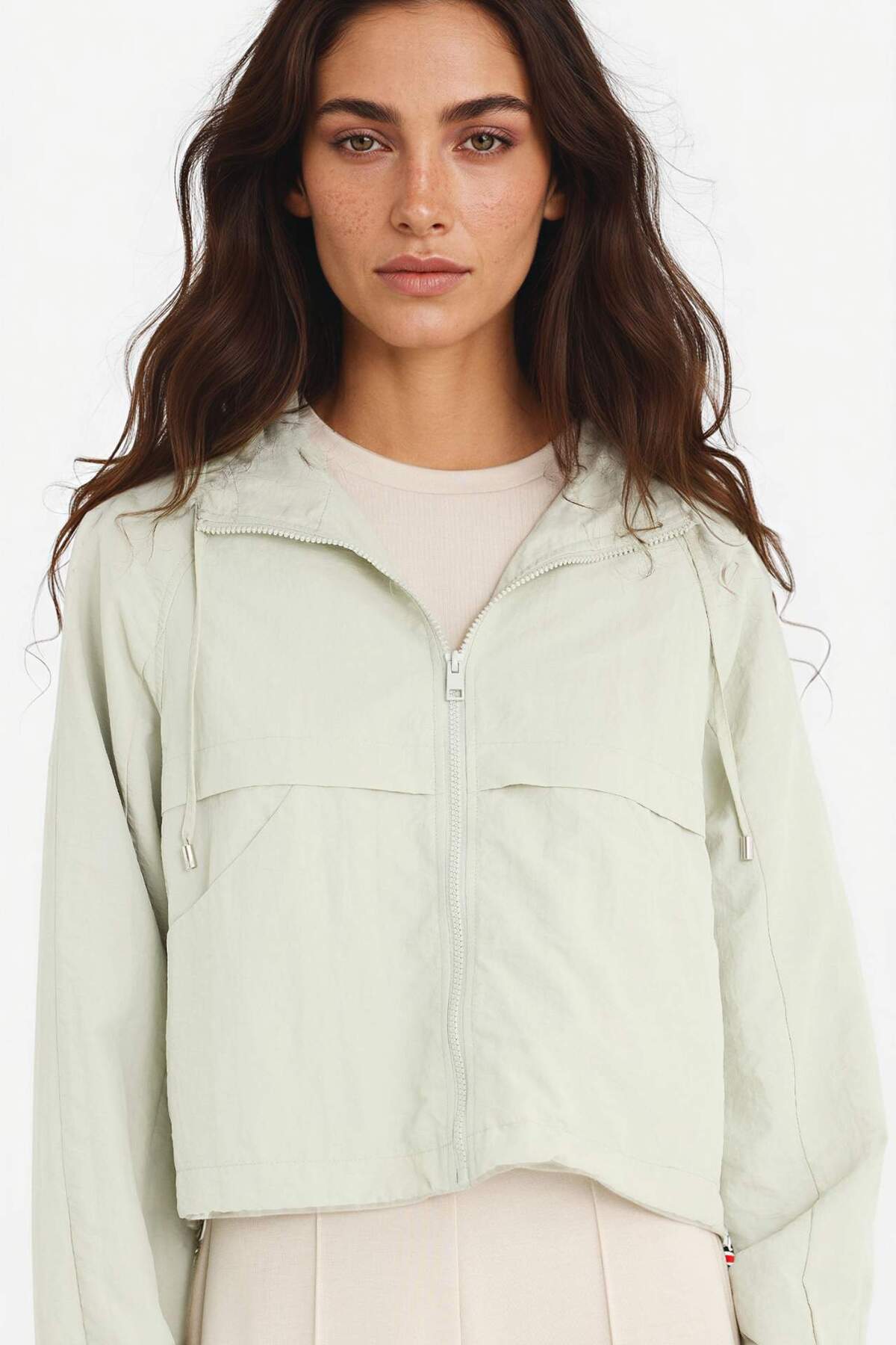 Defacto  Su İtici Kapüşonlu Fermuarlı Crop Yağmurluk E8546AX25AU - Görsel 2