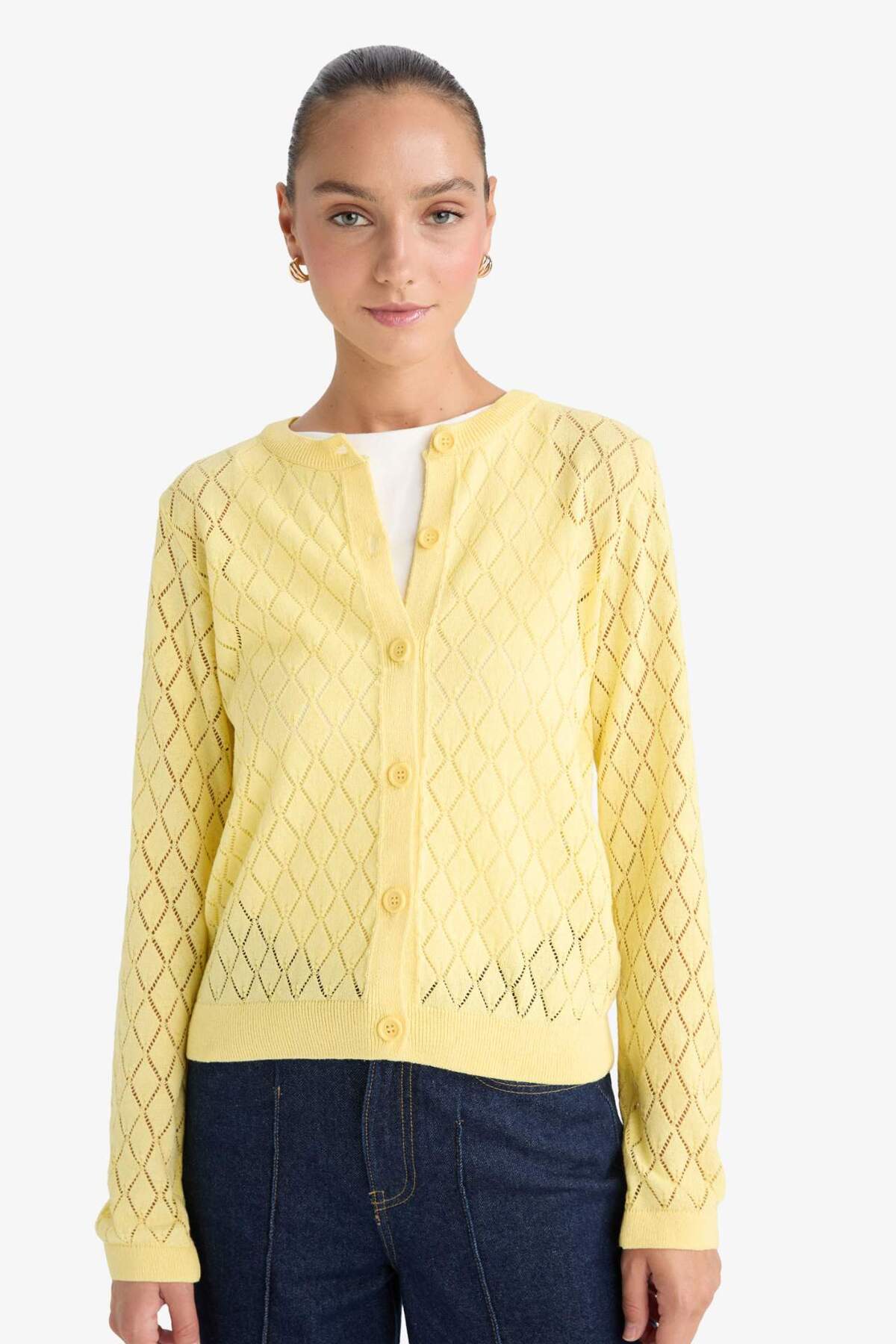 Defacto  Regular Fit Bisiklet Yaka Ajurlu Düğmeli Triko Hırka G0191AX25AU - Görsel 4