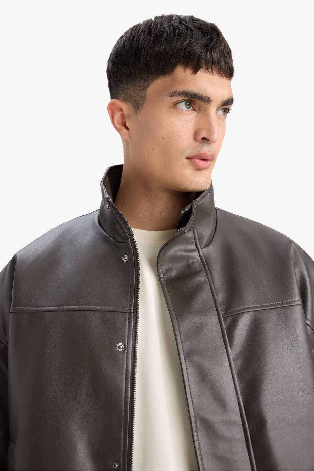کاپشن چرمی دافع آب، یقه ایستاده پهن، جیب داخلی، کمر کشی، کاپشن چرمی D2 — قهوه‌ای D2427AX25AU — تصویر 5 از 8