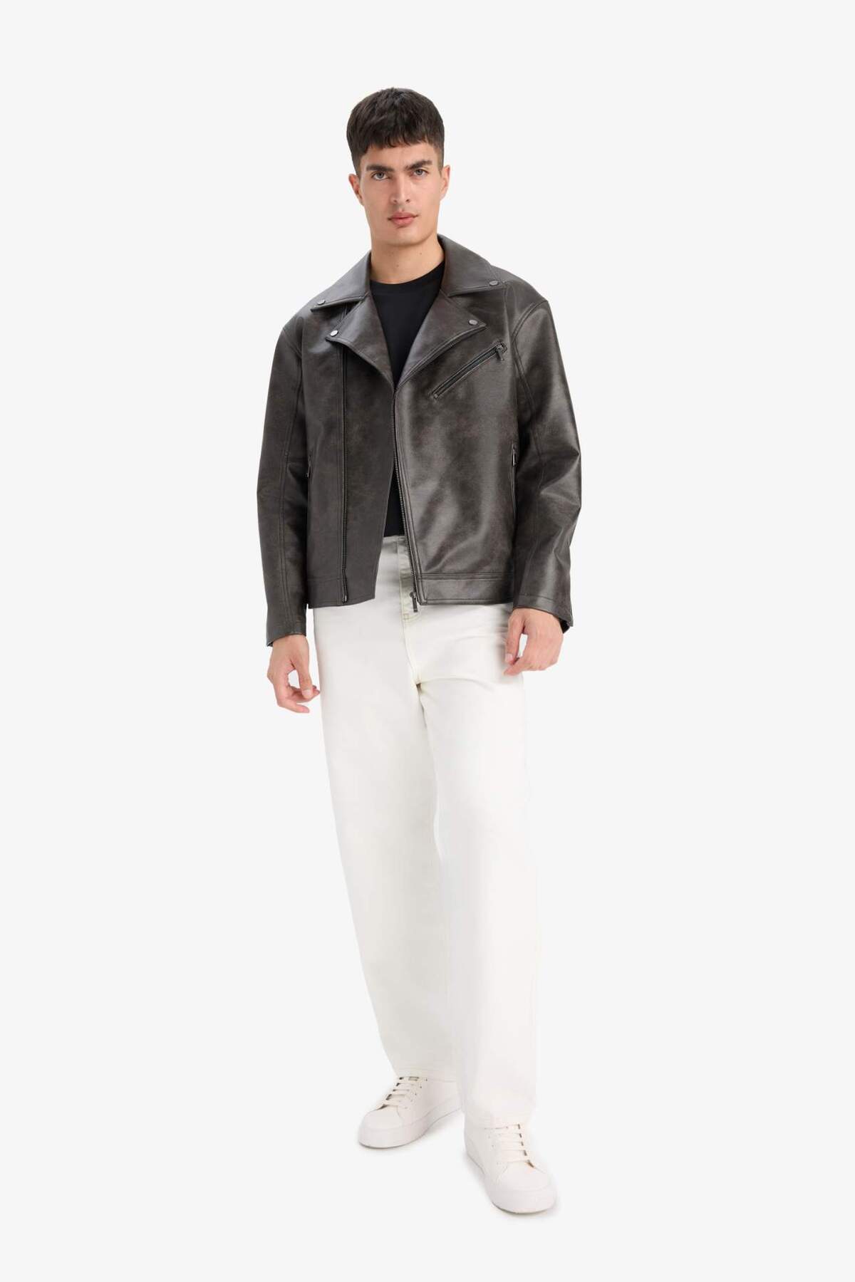 Defacto  Su İtici Slim Fit Dar Kesim Polo Yaka Astarlı Fermuarlı Suni Deri Rüzgar Geçirmez Mevsimlik Mont F01 - Görsel 2