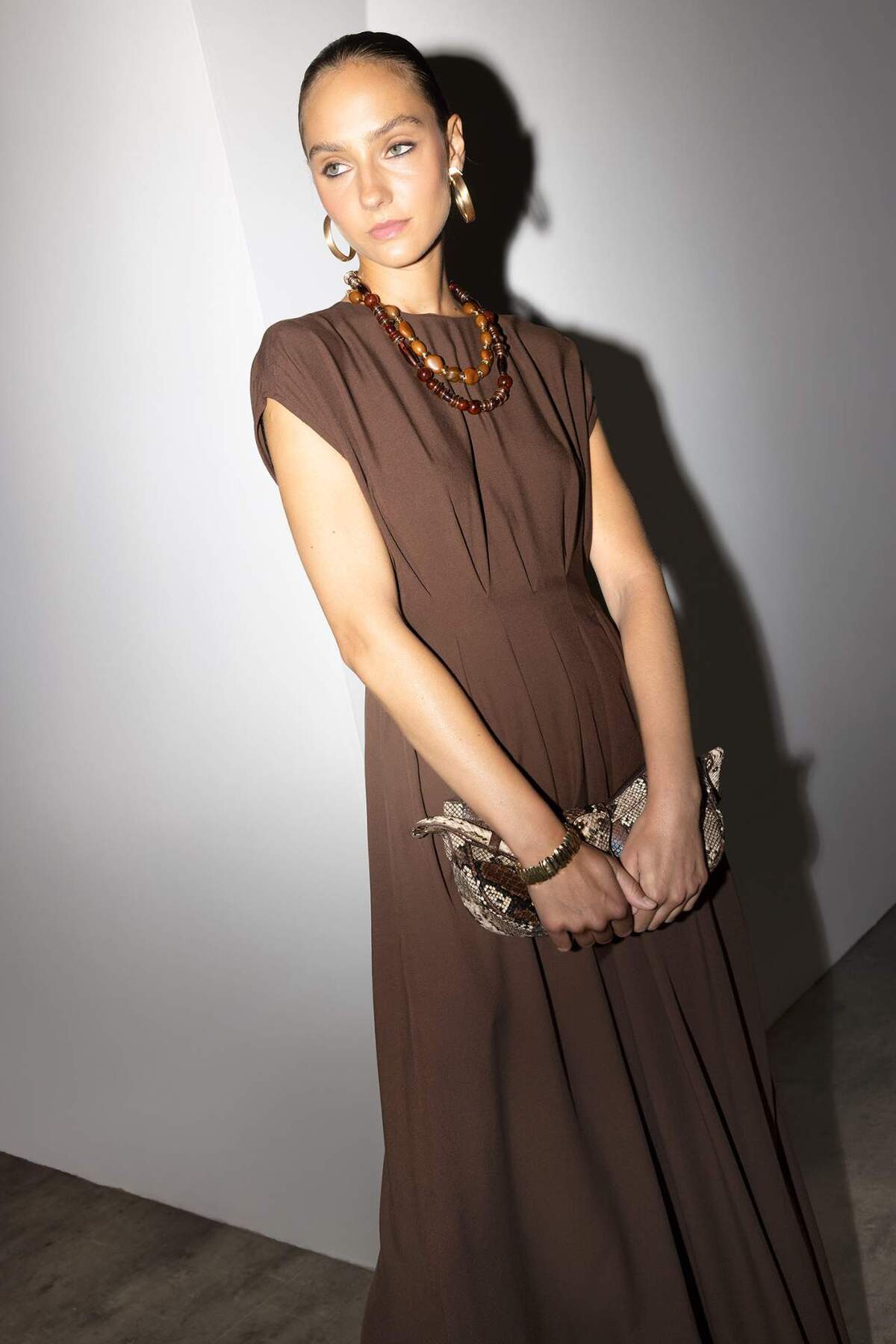 Defacto  Bisiklet Yaka Keten Karışımlı Kısa Kollu Maxi Elbise G1461AX25AU - Görsel 3