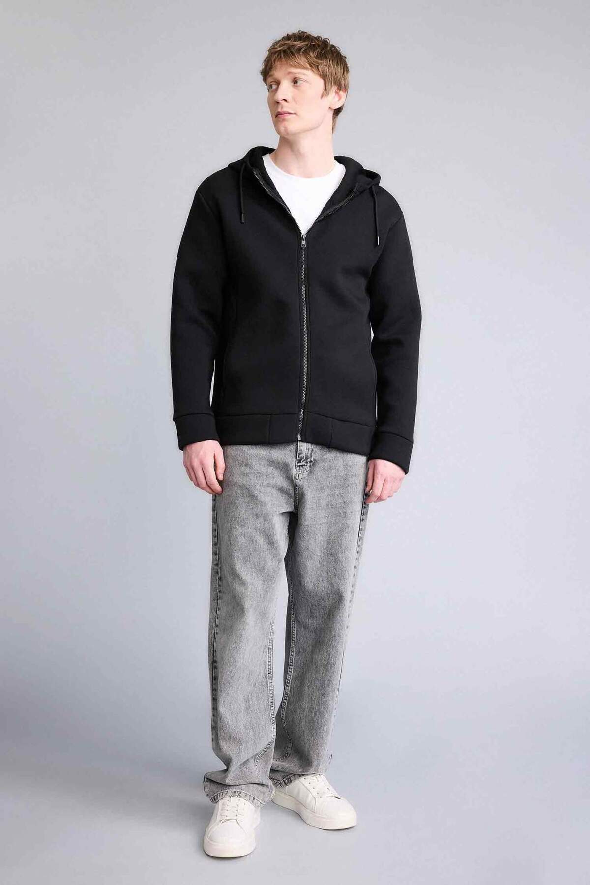 Defacto  Comfort Fit Kapüşonlu İçi Yumuşak Tüylü Basic Düz Cepli Kalın Fermuarlı Sweatshirt D7599AX25AU - Görsel 2