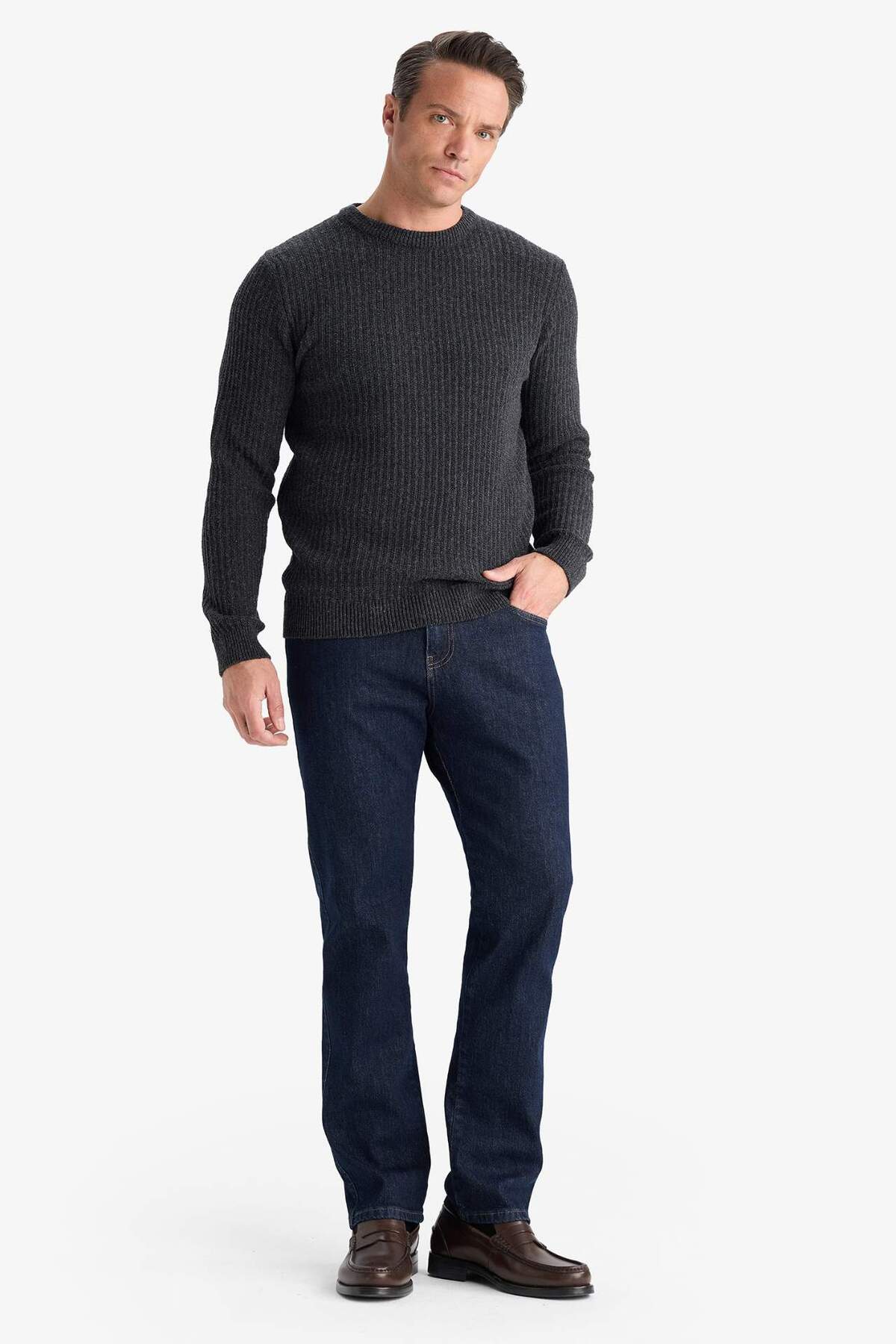 DeFacto Standart Fit Bisiklet Yaka Basic Dokulu Triko Kazak E0811AX25WN görsel 2