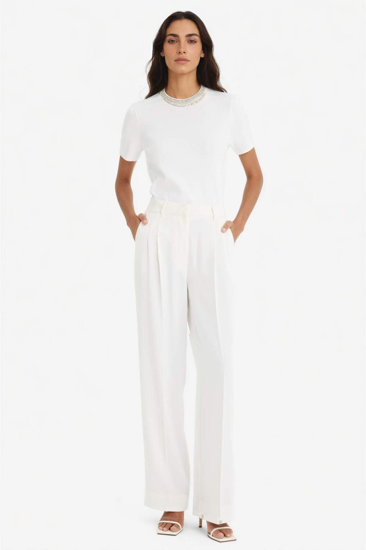 Defacto  Regular Fit Bisiklet Yaka İşlemeli Krep Kısa Kollu Triko Kazak F7894AX25AU - Görsel 2