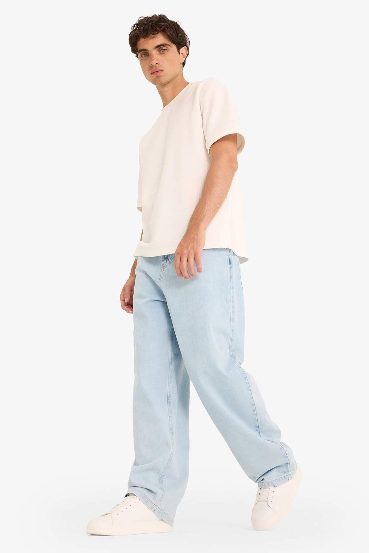 Defacto  %100 Pamuk Skater Fit Geniş Paça Jean Yıkamalı Pantolon F5668AX25AU - Görsel 4