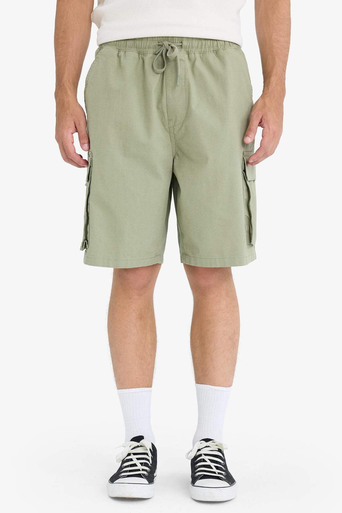 DeFacto Kargo Fit Gabardin Bermuda Şort C5400AX24SM görsel 4
