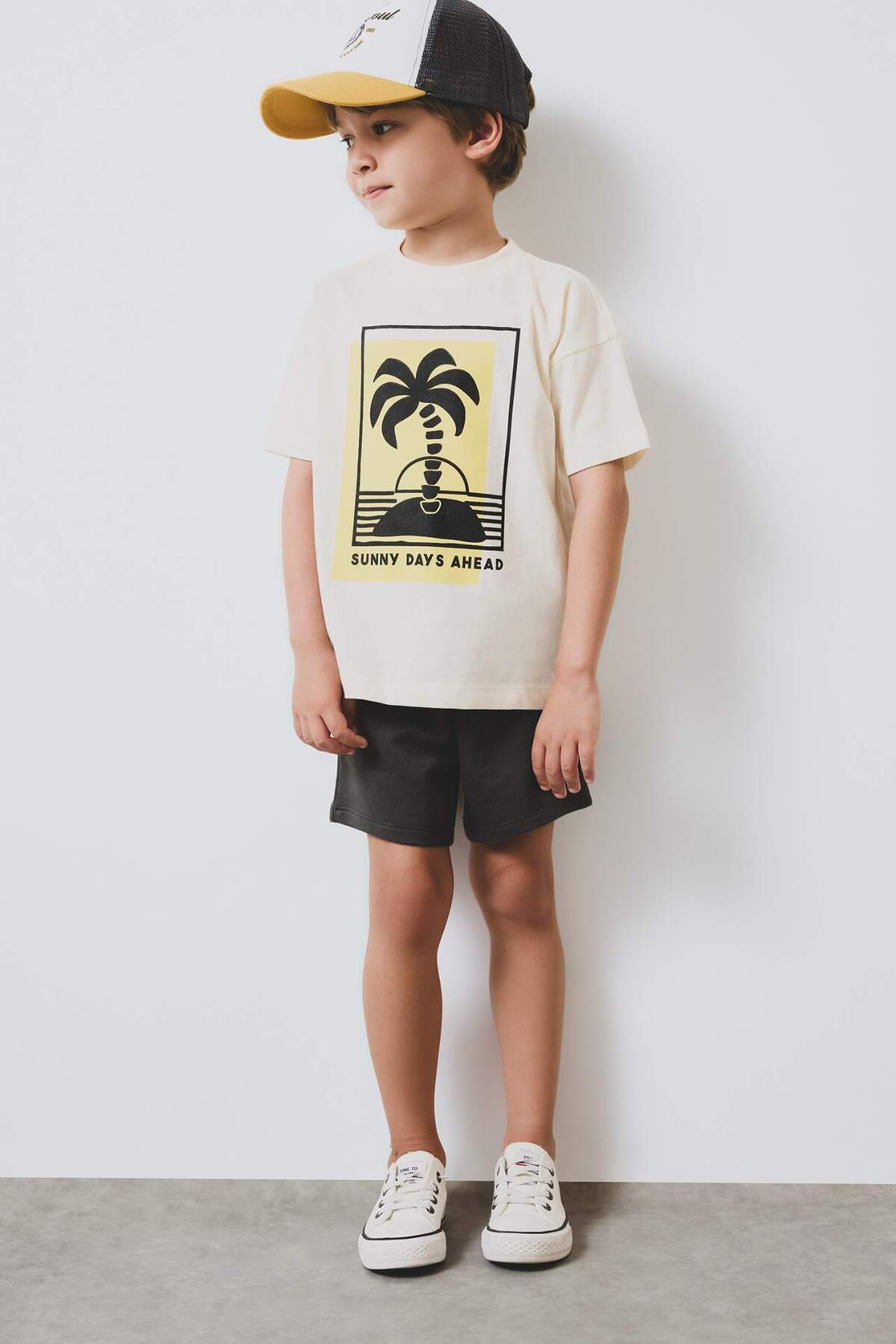 Defacto 2'li Takım Palmiye Desenli Kısa kollu Tişört Beli Lastikli Şort Erkek Bebek E1200A525SM fotoğrafı 2 (önizleme)