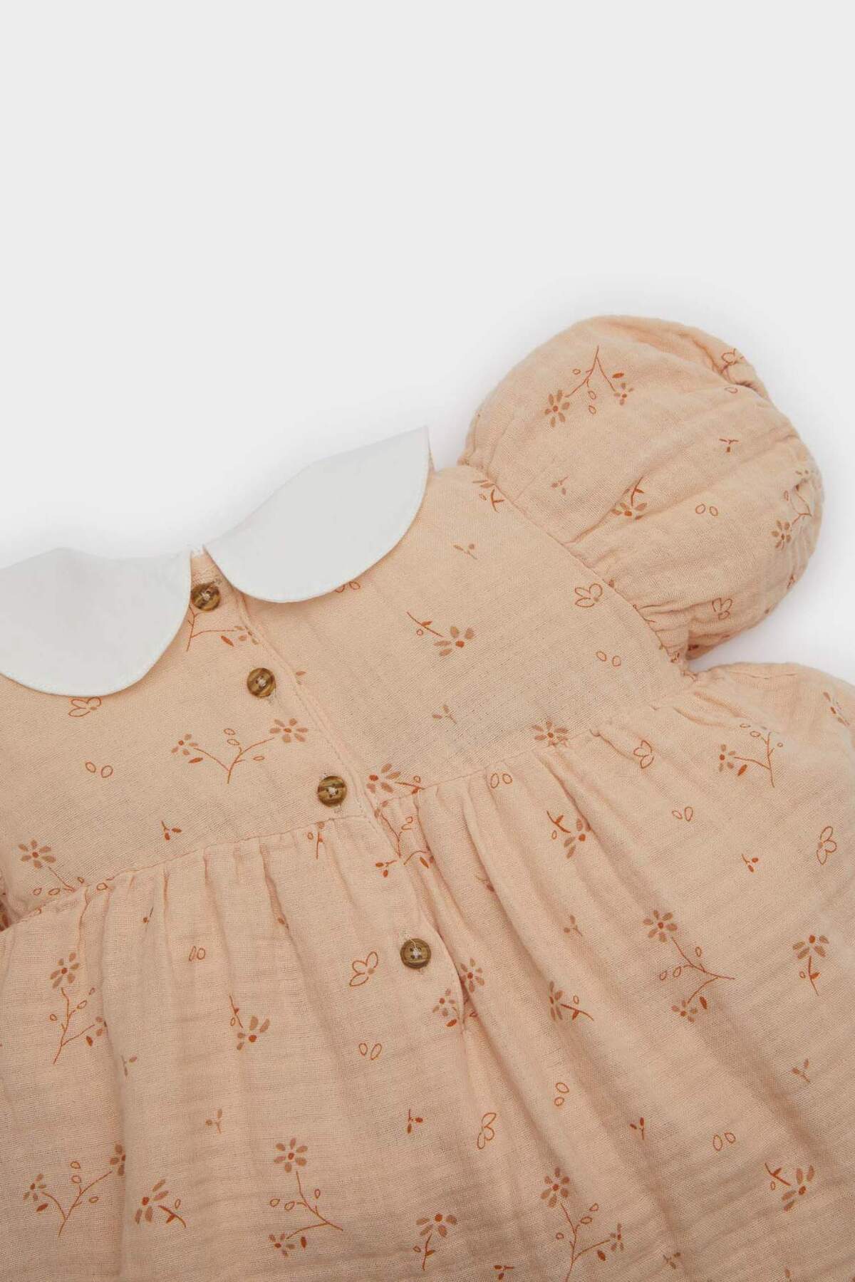 Defacto Çiçek Desenli Müslin Tulum Kız Bebek Yenidoğan C5091A525SM fotoğrafı 4 (önizleme)