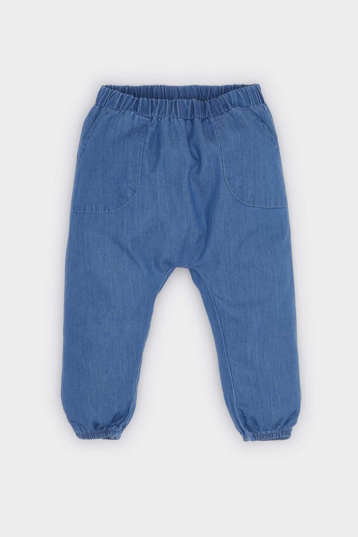 Defacto 2'li Takım Baskılı Kısa Kollu Tişört Jean Pantolon Erkek Bebek E7937A525SM fotoğrafı 5 (önizleme)