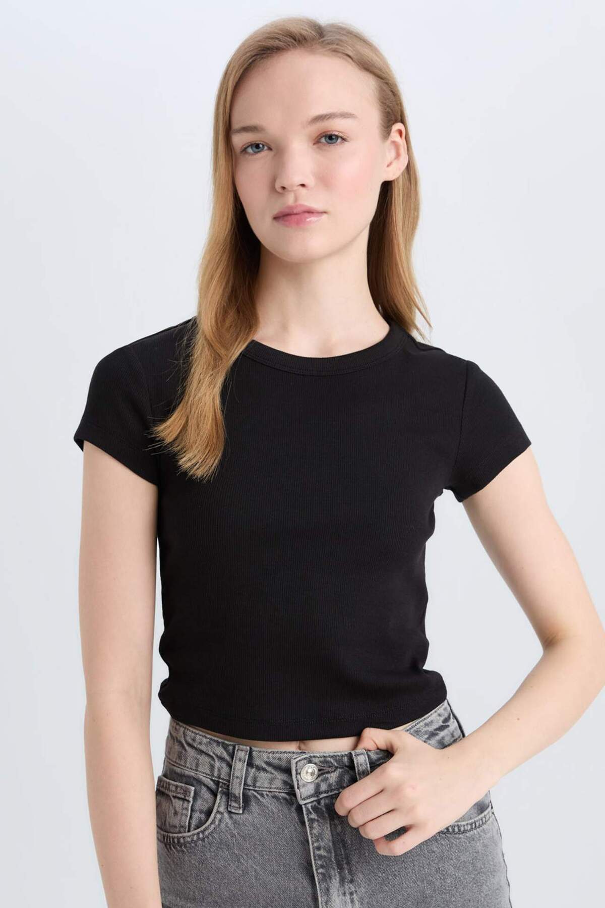 Defacto Fitted Basic Corded Fabric Ribbed Knit Black T-Shirt E0287Ax25Sm