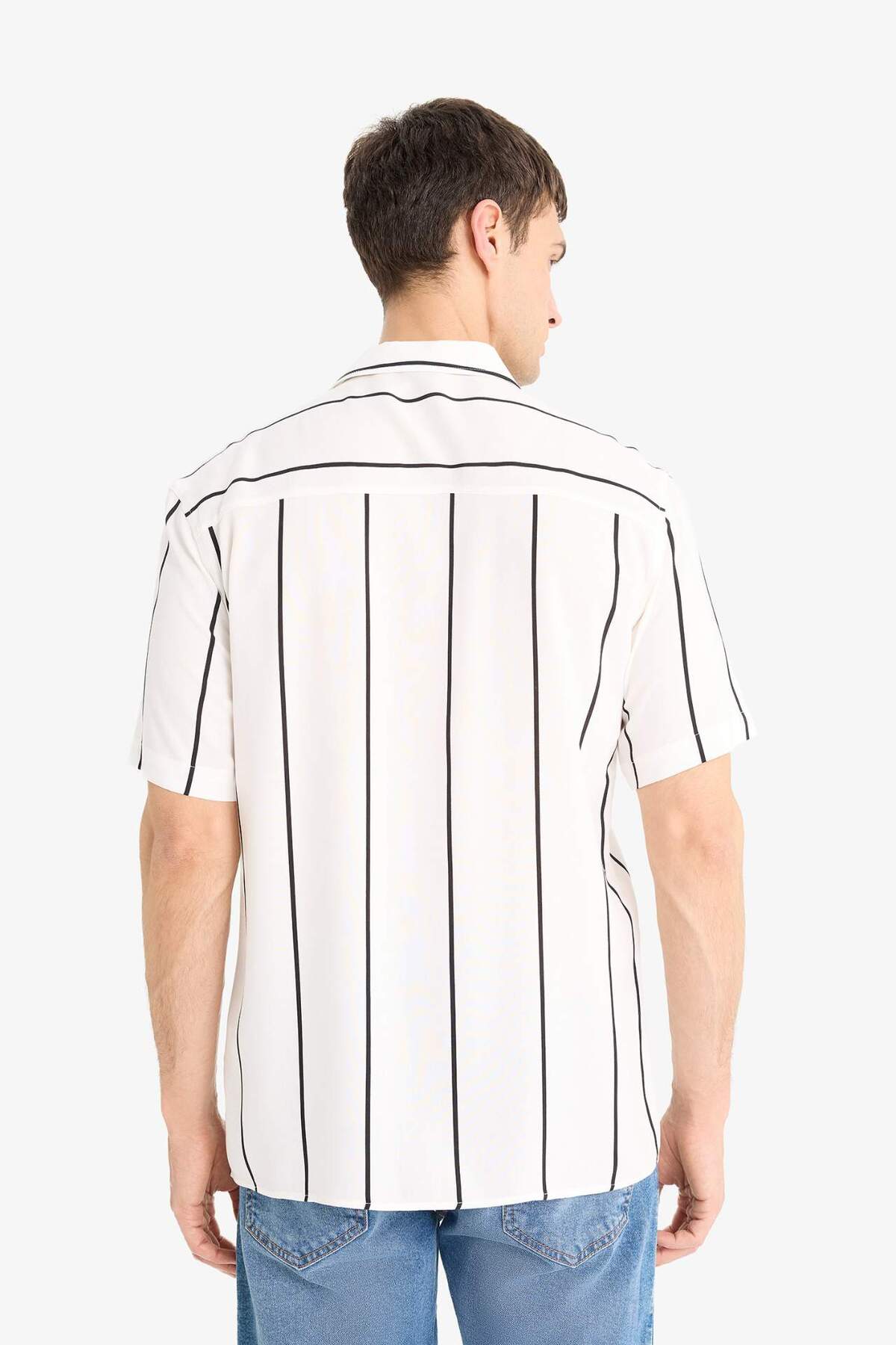 Regular Fit Apaş Yaka Çizgili Yazlık Kısa Kollu Gömlek E2559AX25SM — سفید E801GY106437 — تصویر 6 از 8