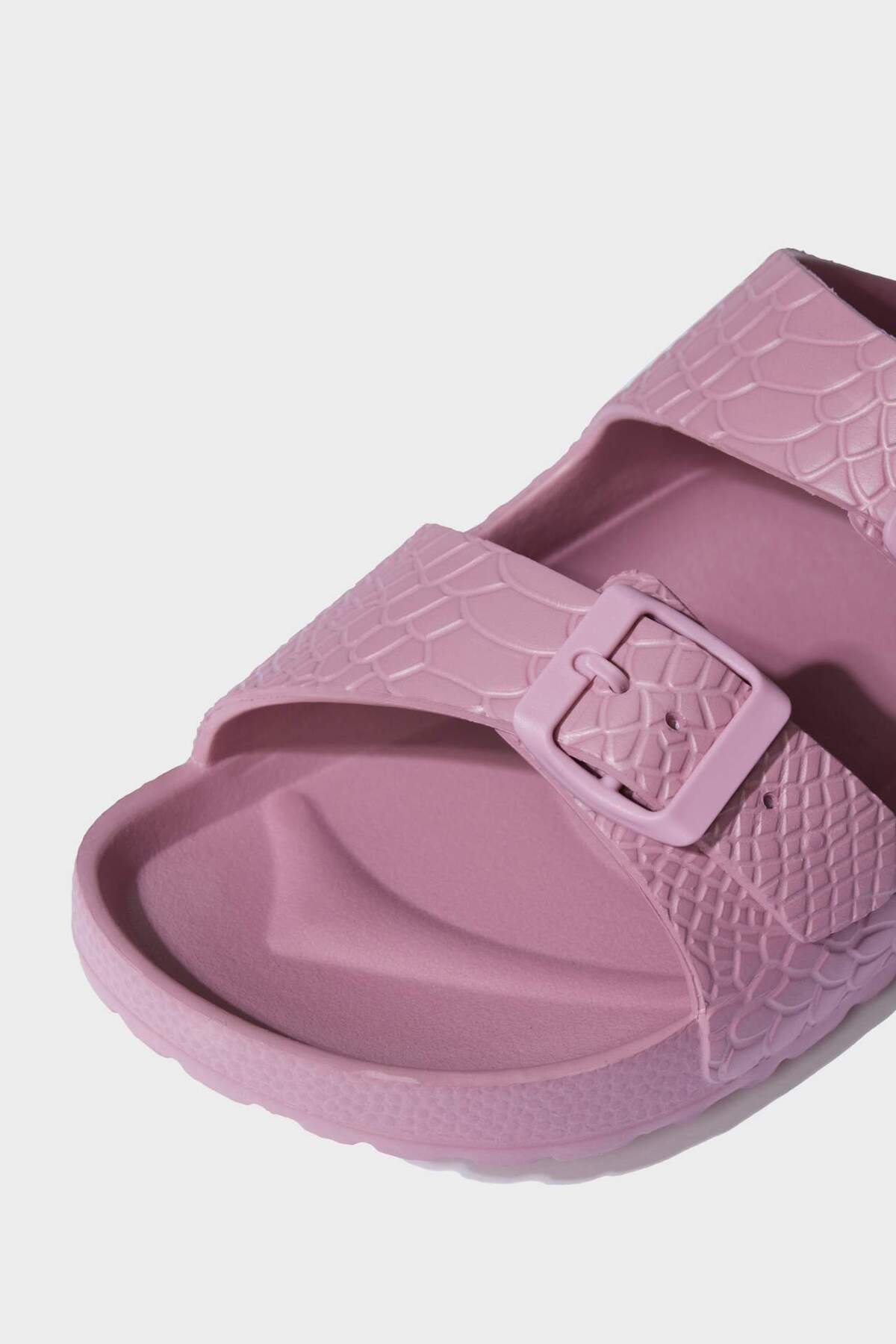 Women's slippers from Eva with flat sole D8936AX25SM