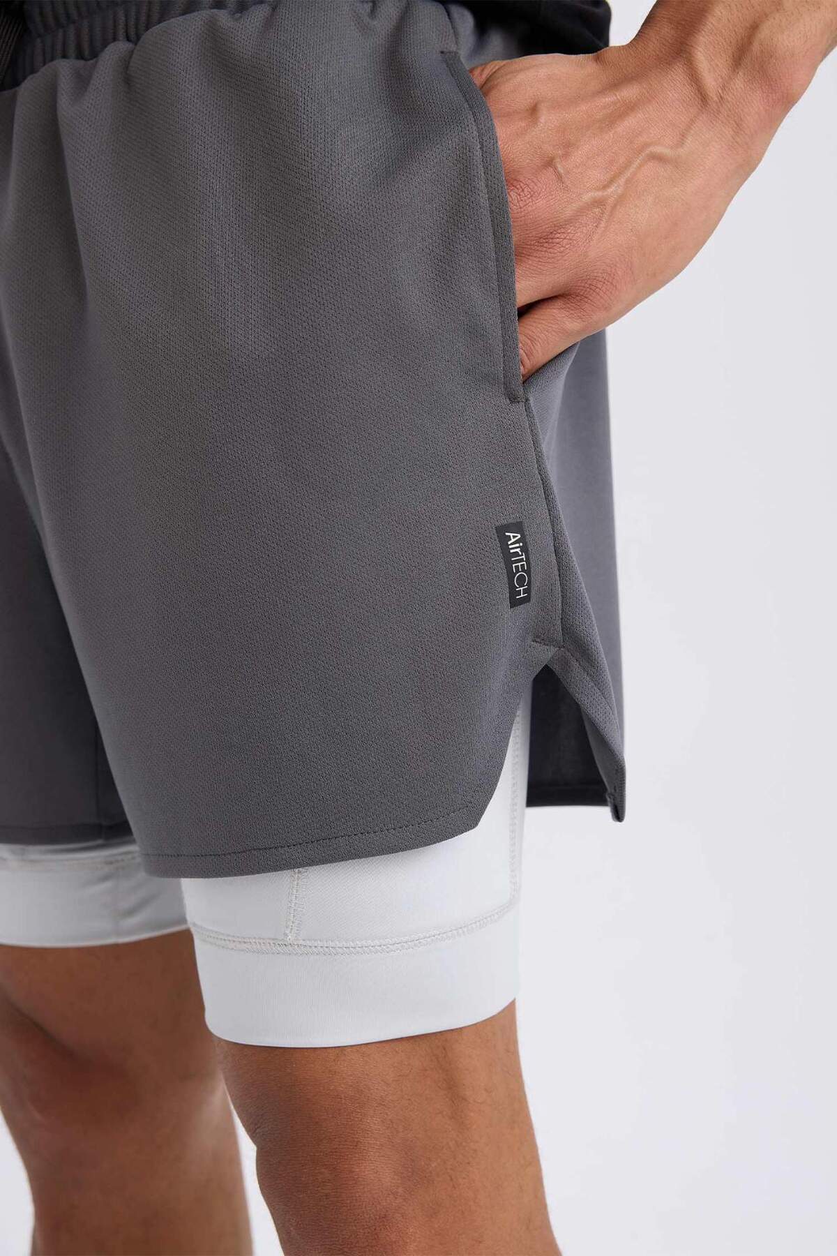 DeFacto Çabuk Kuruyan Slim Fit Dar Kesim Sporcu Taytlı Şort E2760AX25SM görsel 8