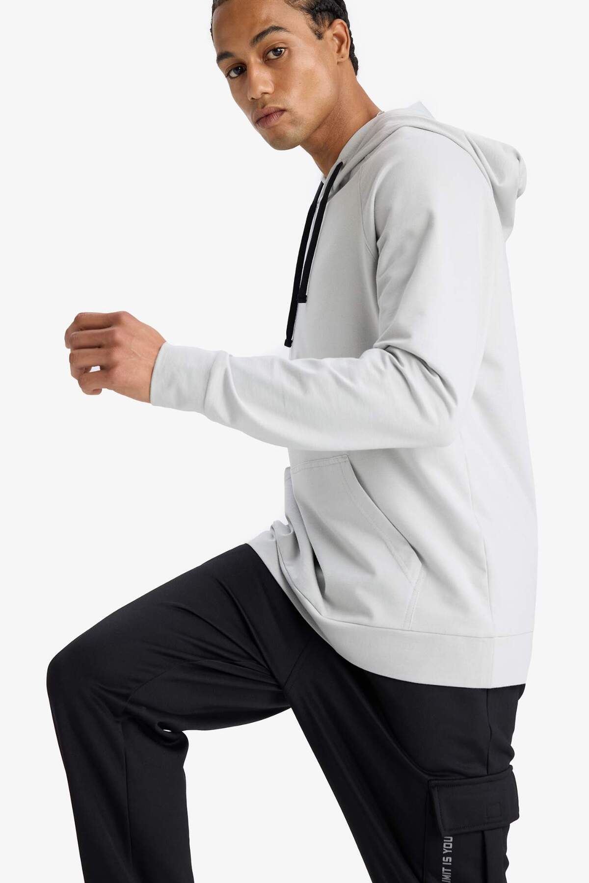 DeFacto Standart Fit Kapüşonlu Sporcu Sweatshirt D8014AX25SP görsel 3