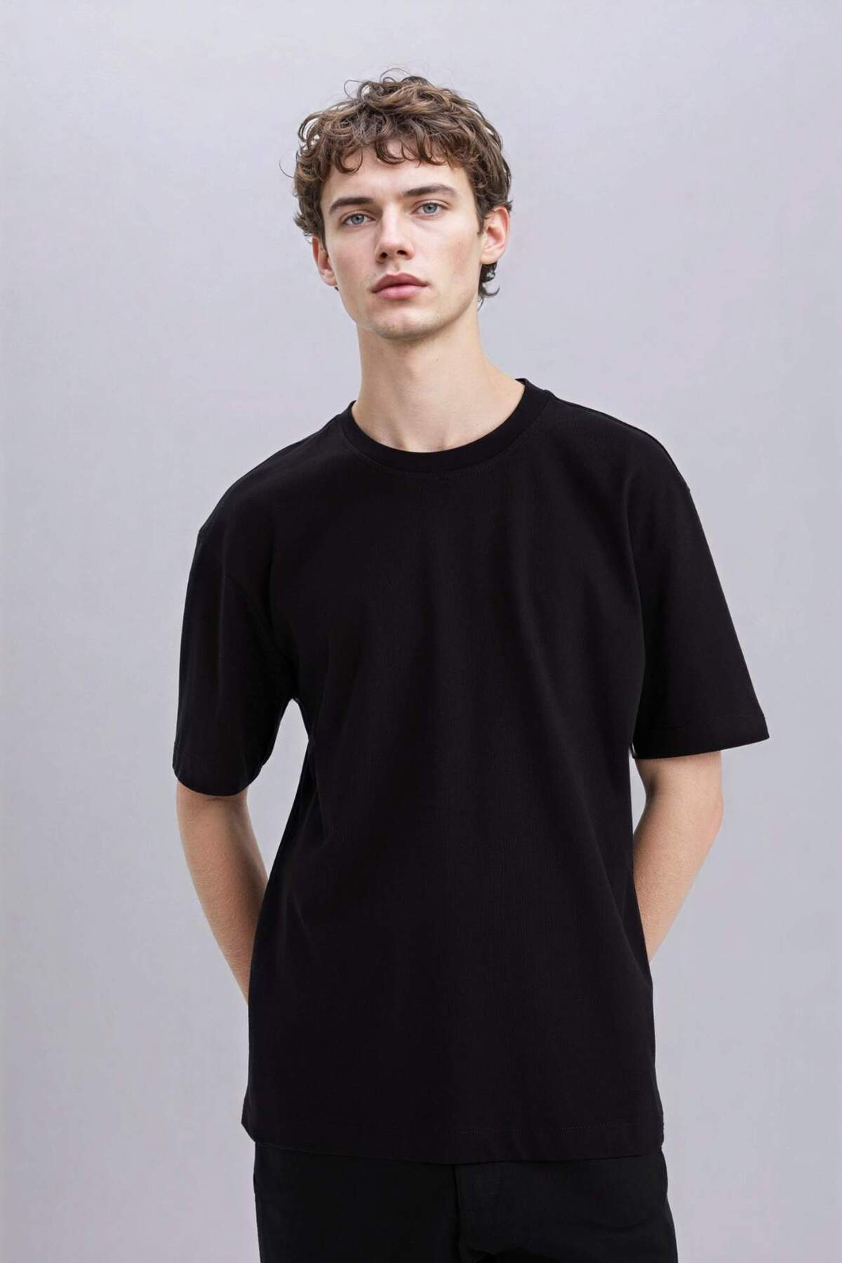 Defacto  %100 Pamuk Oversize Geniş Kalıp Bisiklet Yaka Basic Düz Kısa Kollu Tişört E6885AXNS - Görsel 3