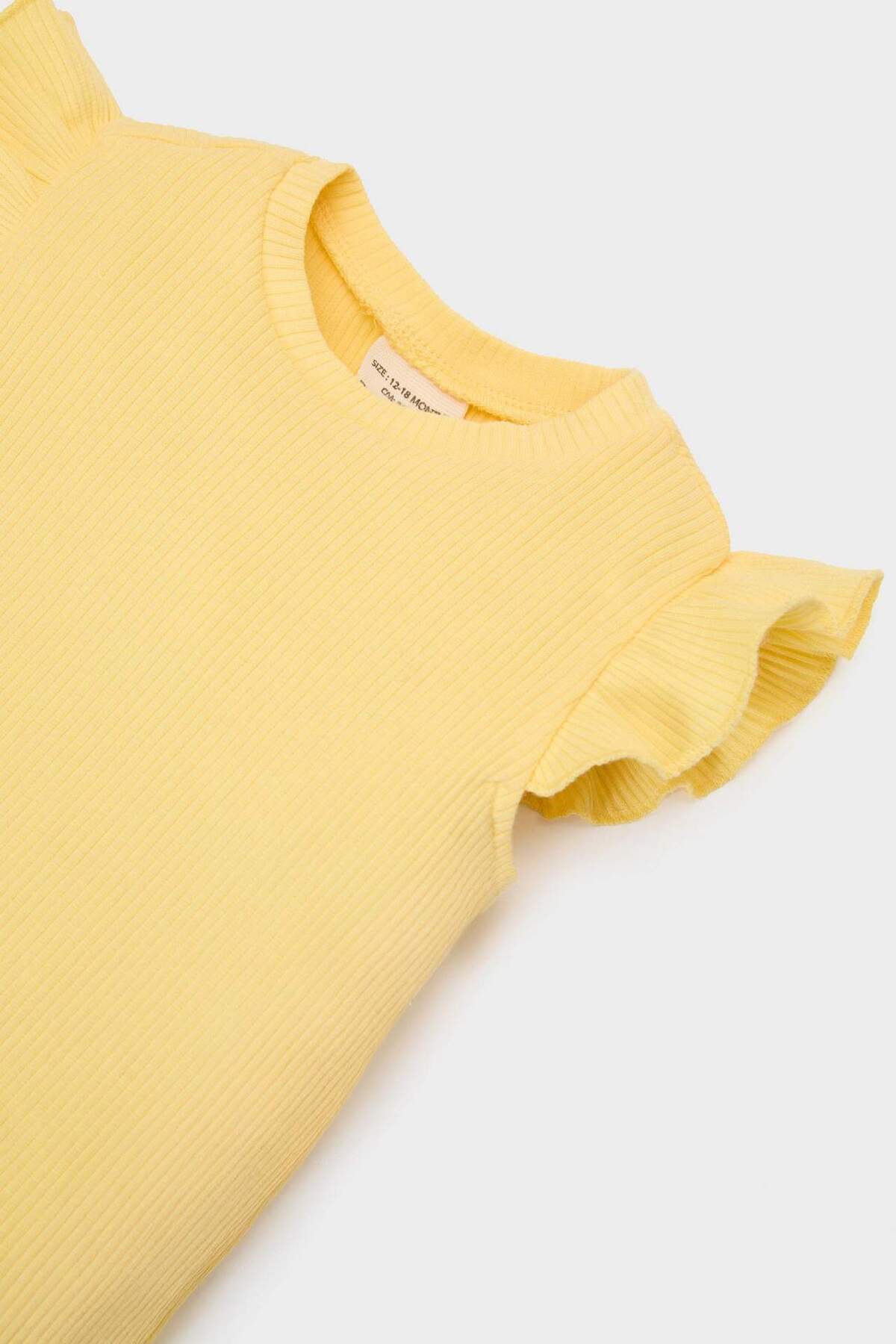 Defacto 2'li Takım Kısa Kollu Tişört Çiçekli Krinkıl Viskon Pantolon Kız Bebek E7798A525SM fotoğrafı 4 (önizleme)