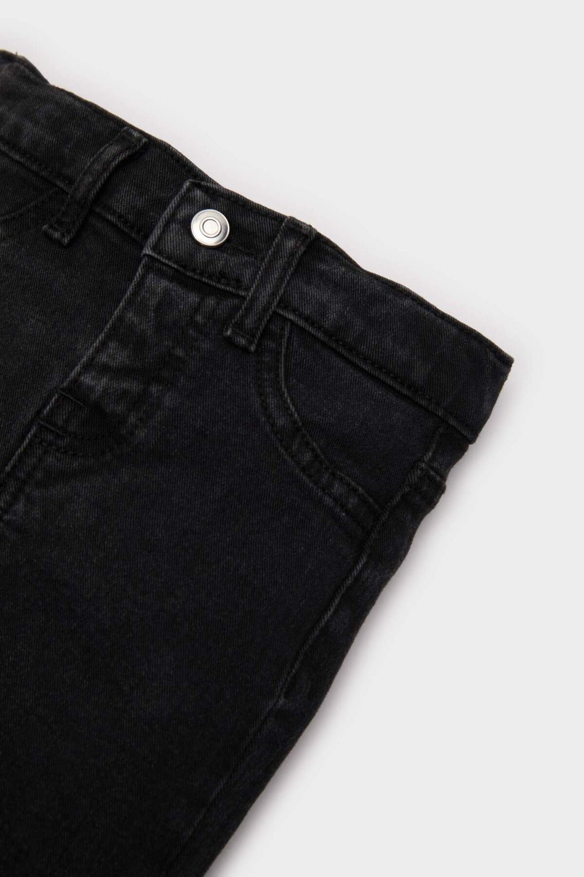 Defacto Düz Paça Basic Düz Jean Pantolon Erkek Bebek B6744A525SP fotoğrafı 2 (önizleme)