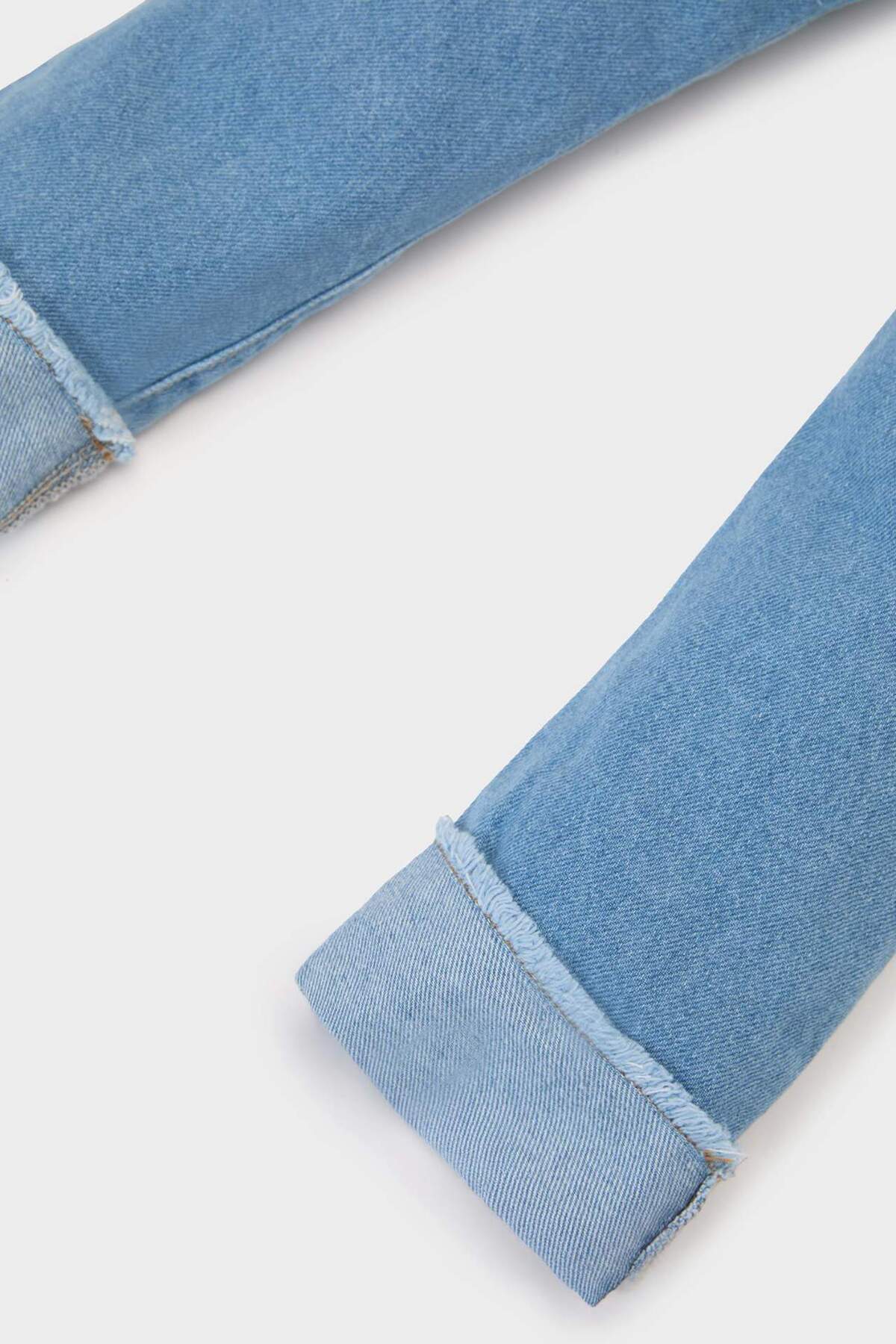 Defacto Duble Paça Jean Pantolon Kız Bebek E0424A525SP fotoğrafı 4 (önizleme)