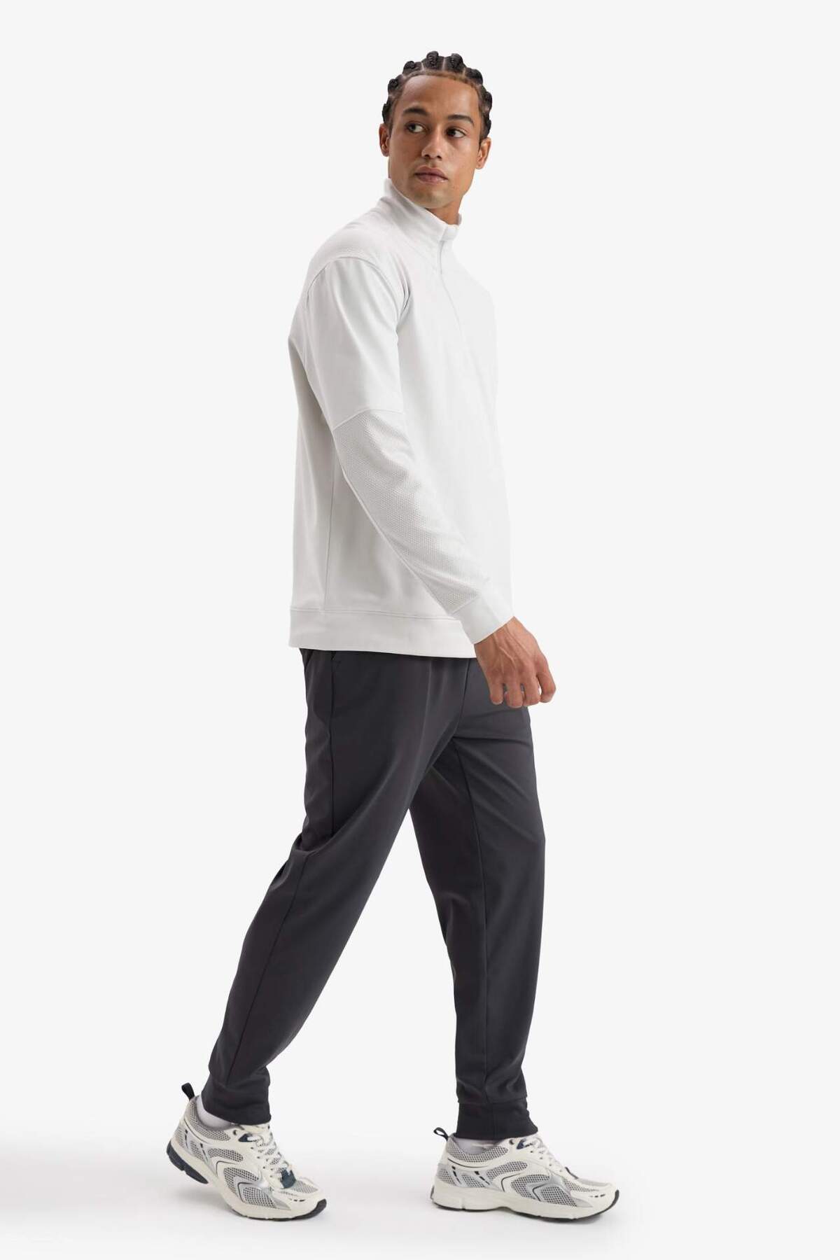 Defacto  Slim Fit Dar Kesim Standart Paça Sporcu Jogger Eşofman Altı D7240AX25SP - Görsel 3