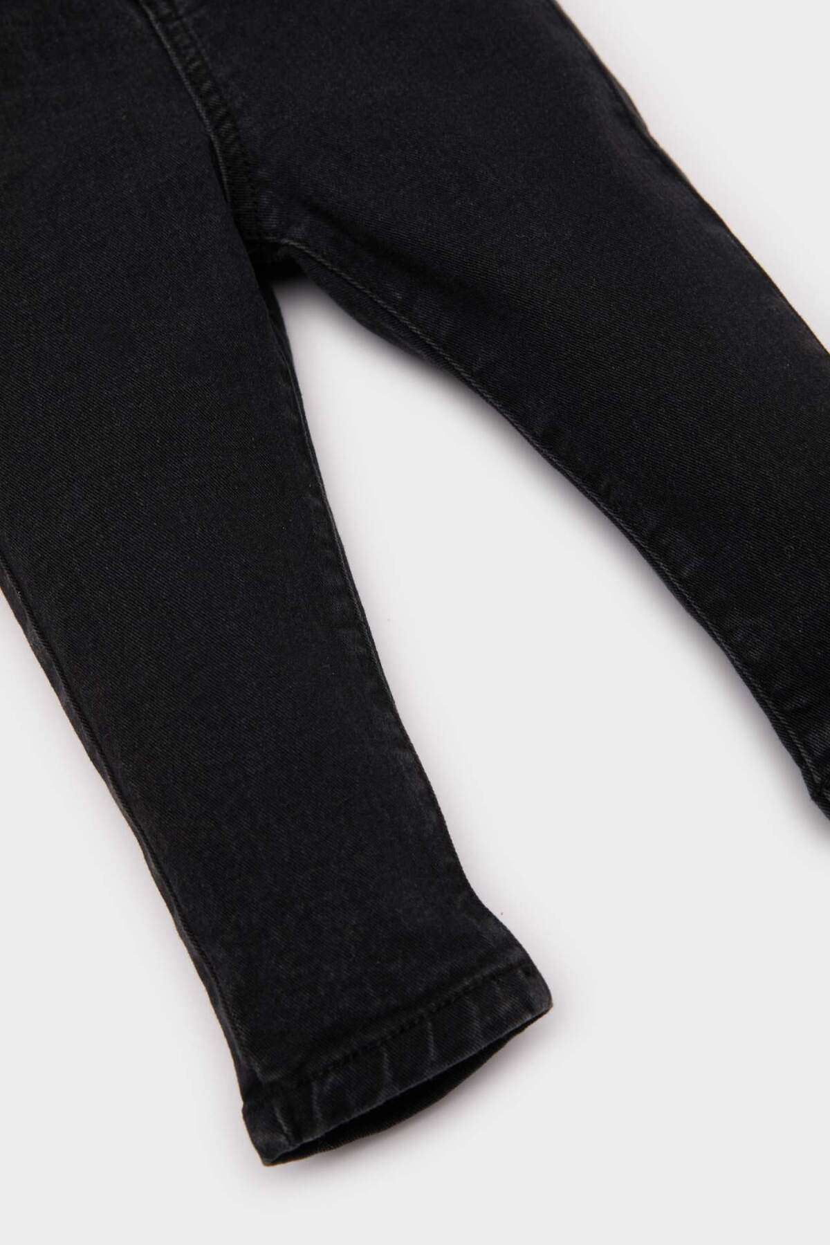 Defacto Düz Paça Basic Düz Jean Pantolon Erkek Bebek B6744A525SP fotoğrafı 3 (önizleme)